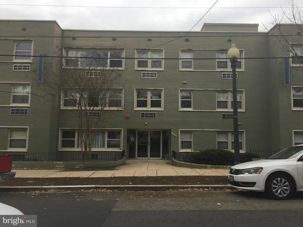 610 Longfellow Street NW Unit 401, Washington, DC 20011