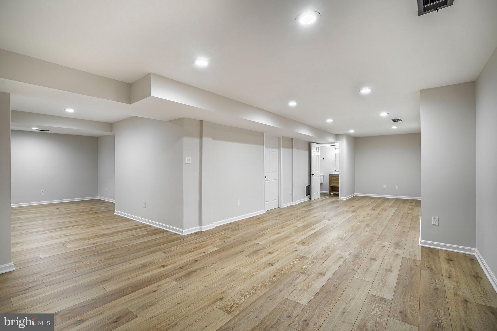 SPRING LAKE FARM - Residential