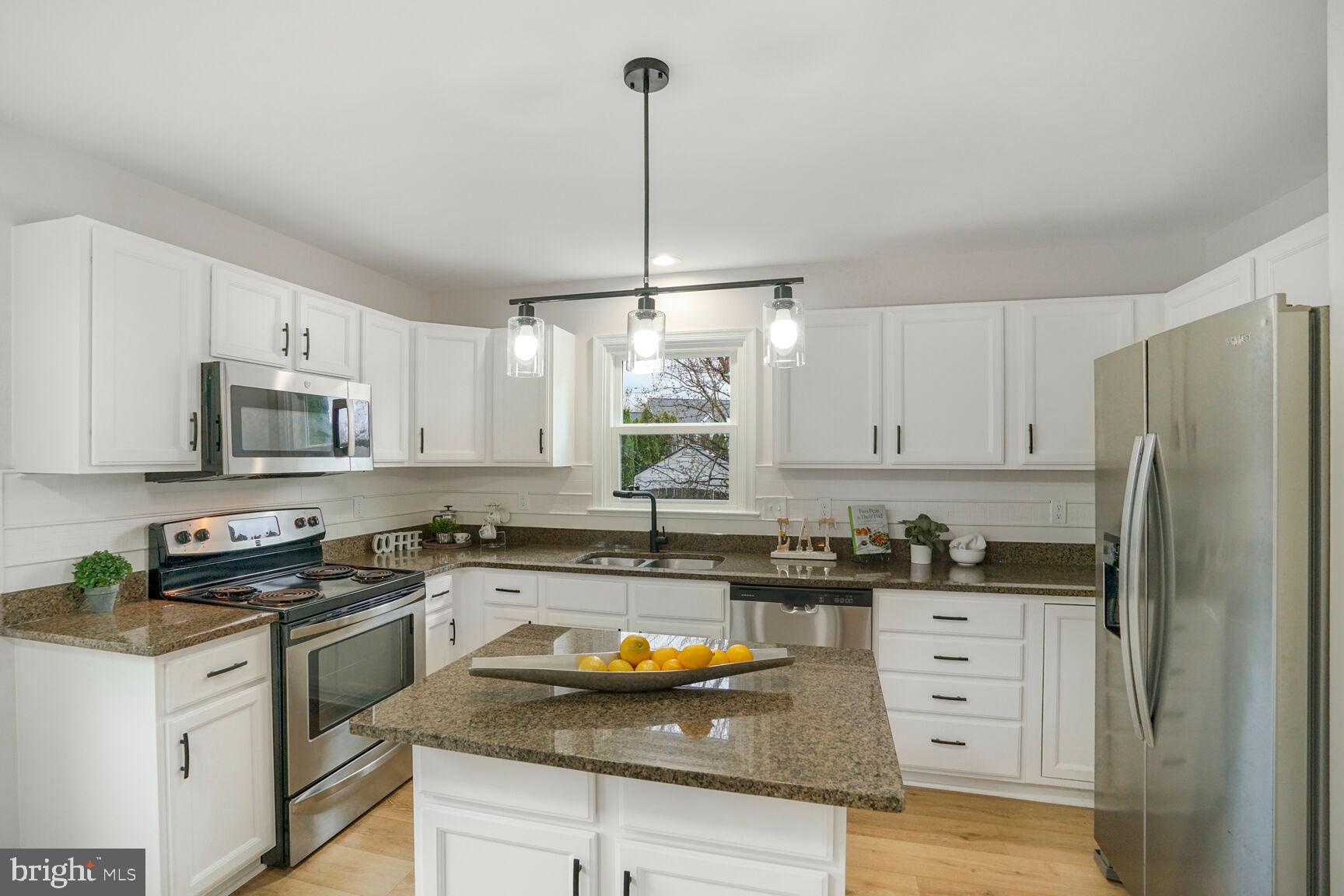 SPRING LAKE FARM - Residential