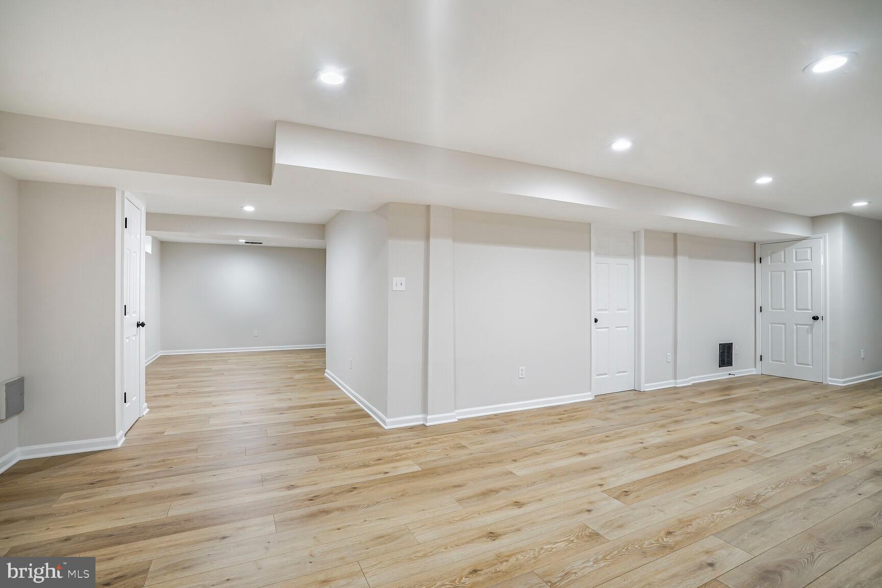 SPRING LAKE FARM - Residential