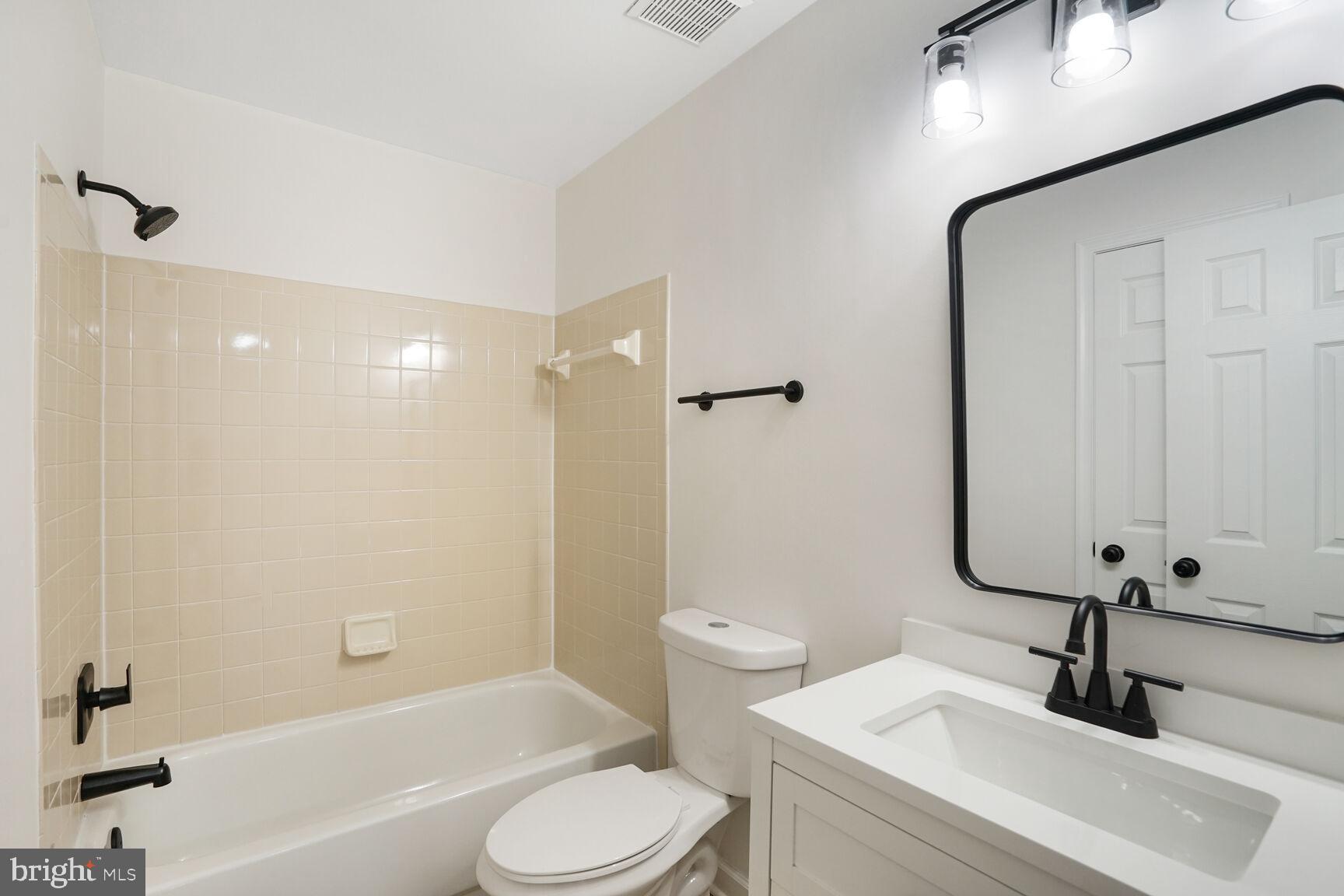 SPRING LAKE FARM - Residential