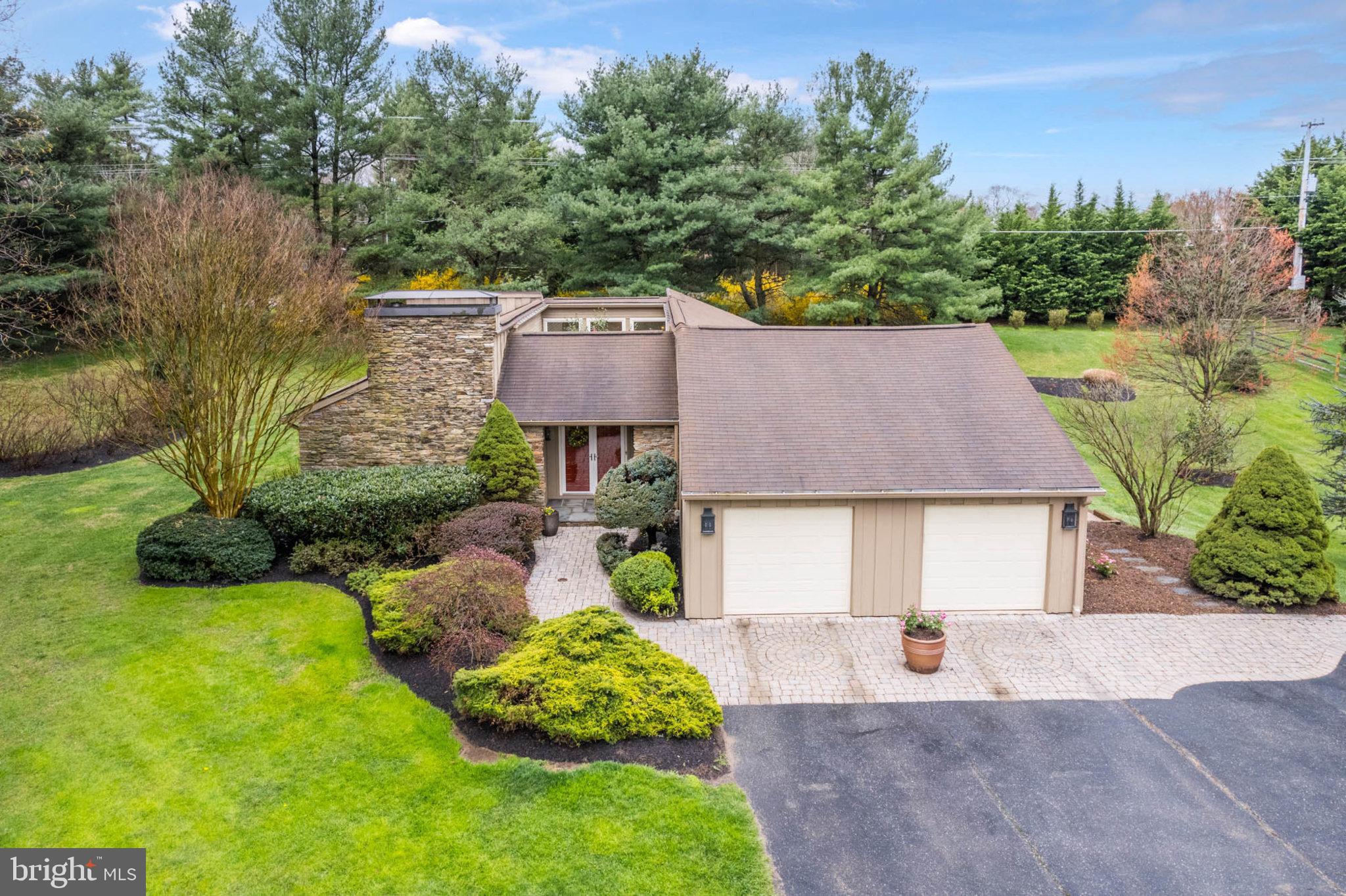 HIGHLAND LAKE - Residential