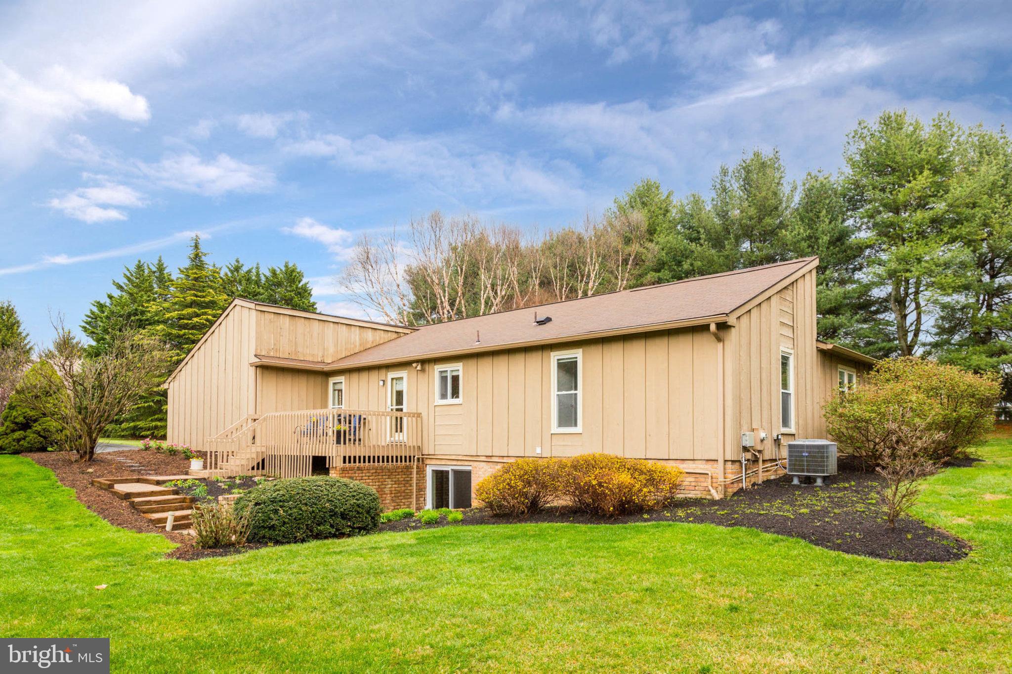 HIGHLAND LAKE - Residential