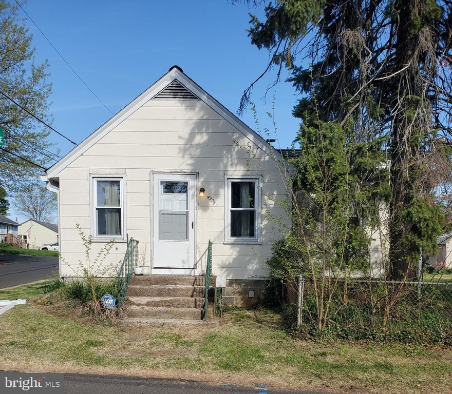 This charming 3 bedroom, 1 bath home is full of potential and just waiting for a little TLC to truly shine. Nestled on almost a quarter-acre corner lot, it offers plenty of outdoor space for gardening, entertaining, or future expansions. Inside, you'll find a cozy living room perfect for relaxing evenings and a cute dining room that's ideal for family meals or hosting friends. While the home needs a lot of updating, its solid layout and inviting feel make it a fantastic opportunity for first-time buyers or savvy investors looking to add value and have sweat equity.