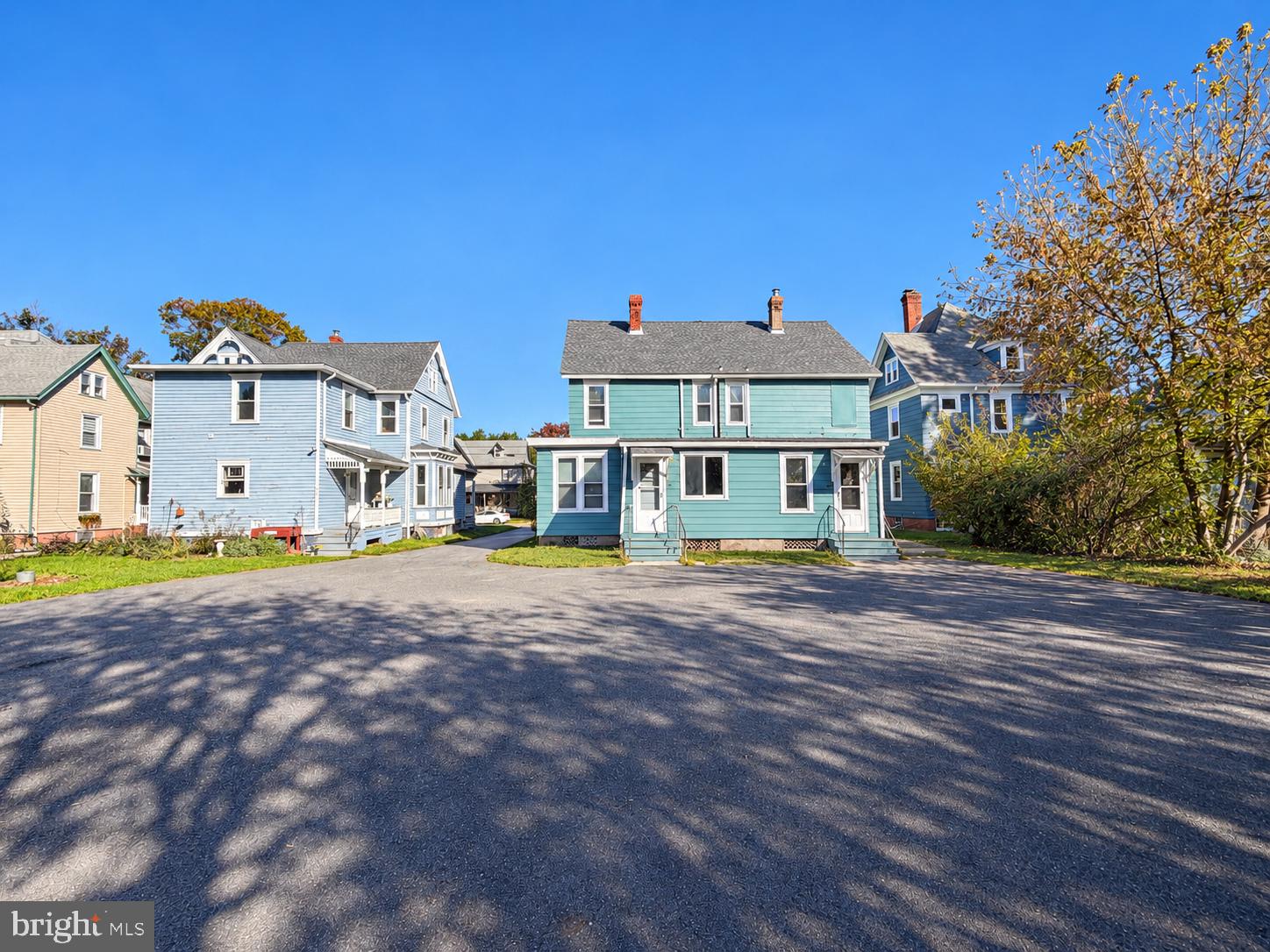 34 BOWEN AVENUE