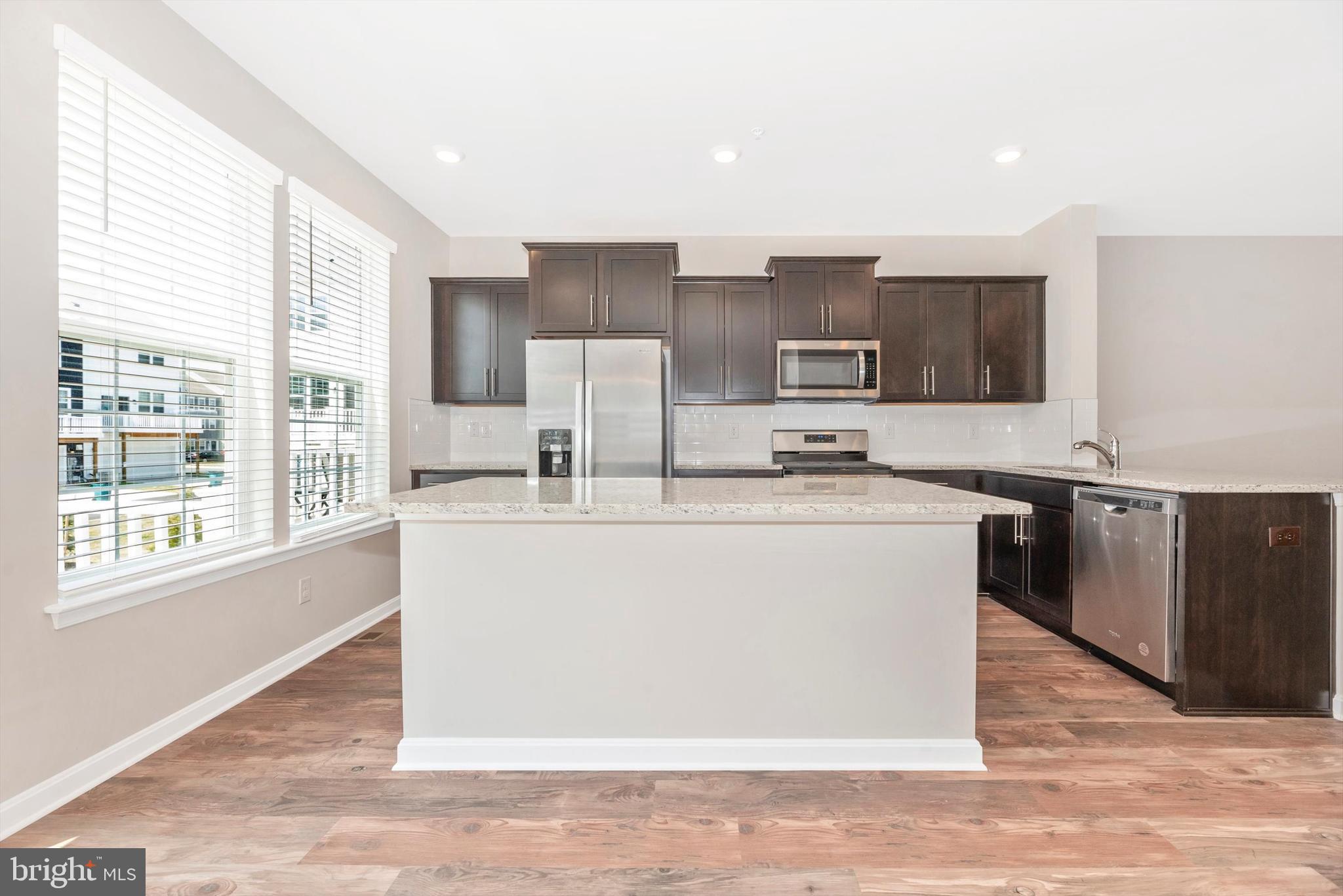 WESTVIEW SOUTH - Residential Lease