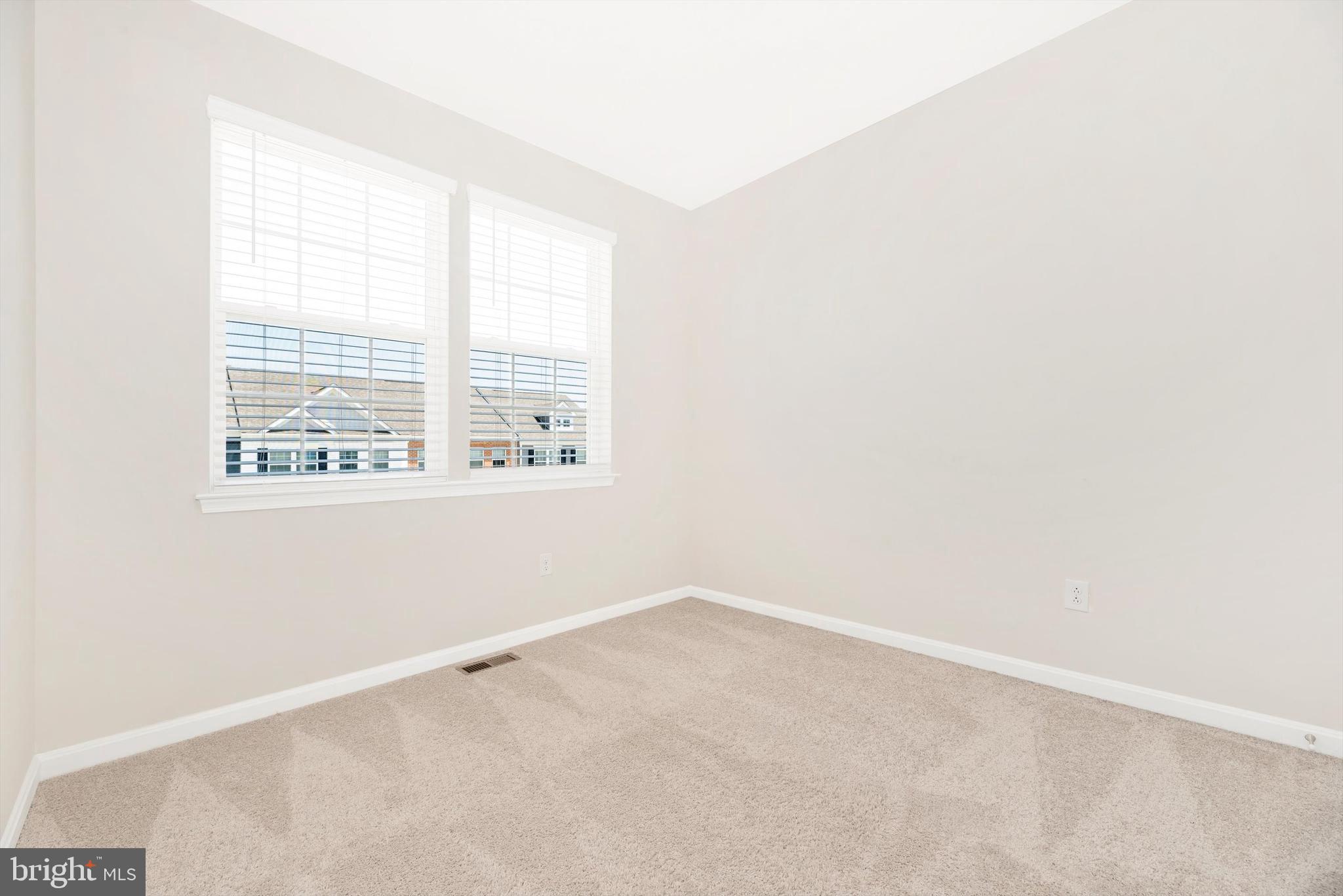 WESTVIEW SOUTH - Residential Lease