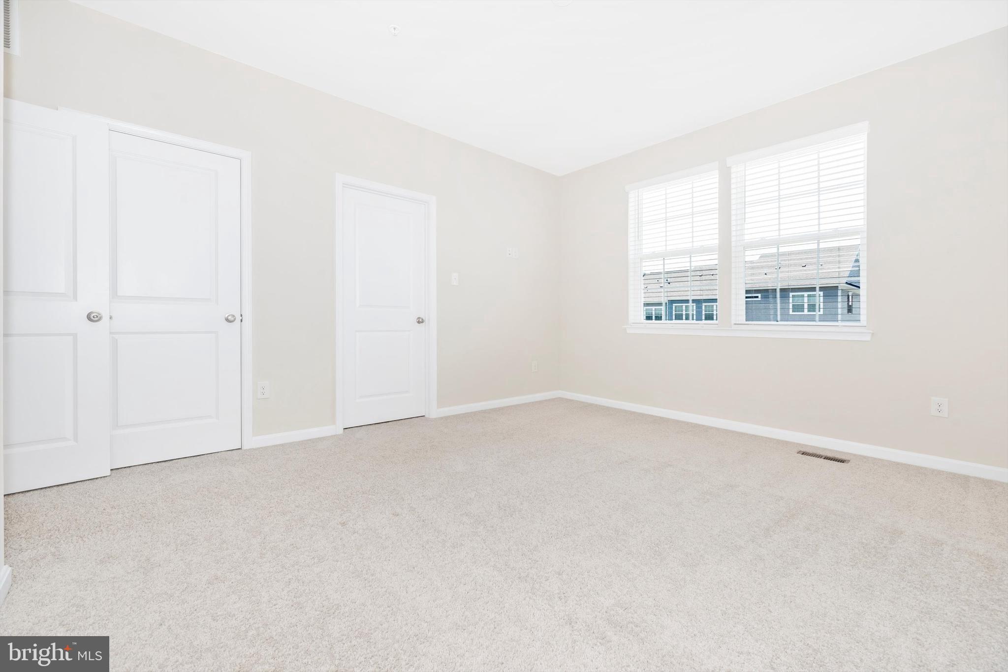 WESTVIEW SOUTH - Residential Lease