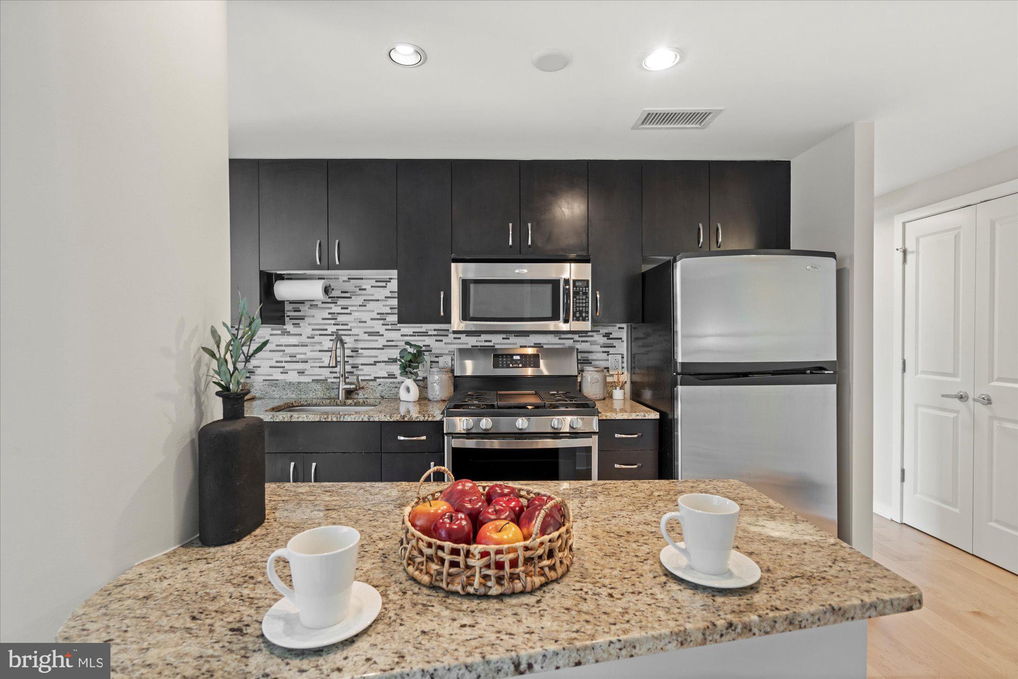 475 K STREET NW 817
