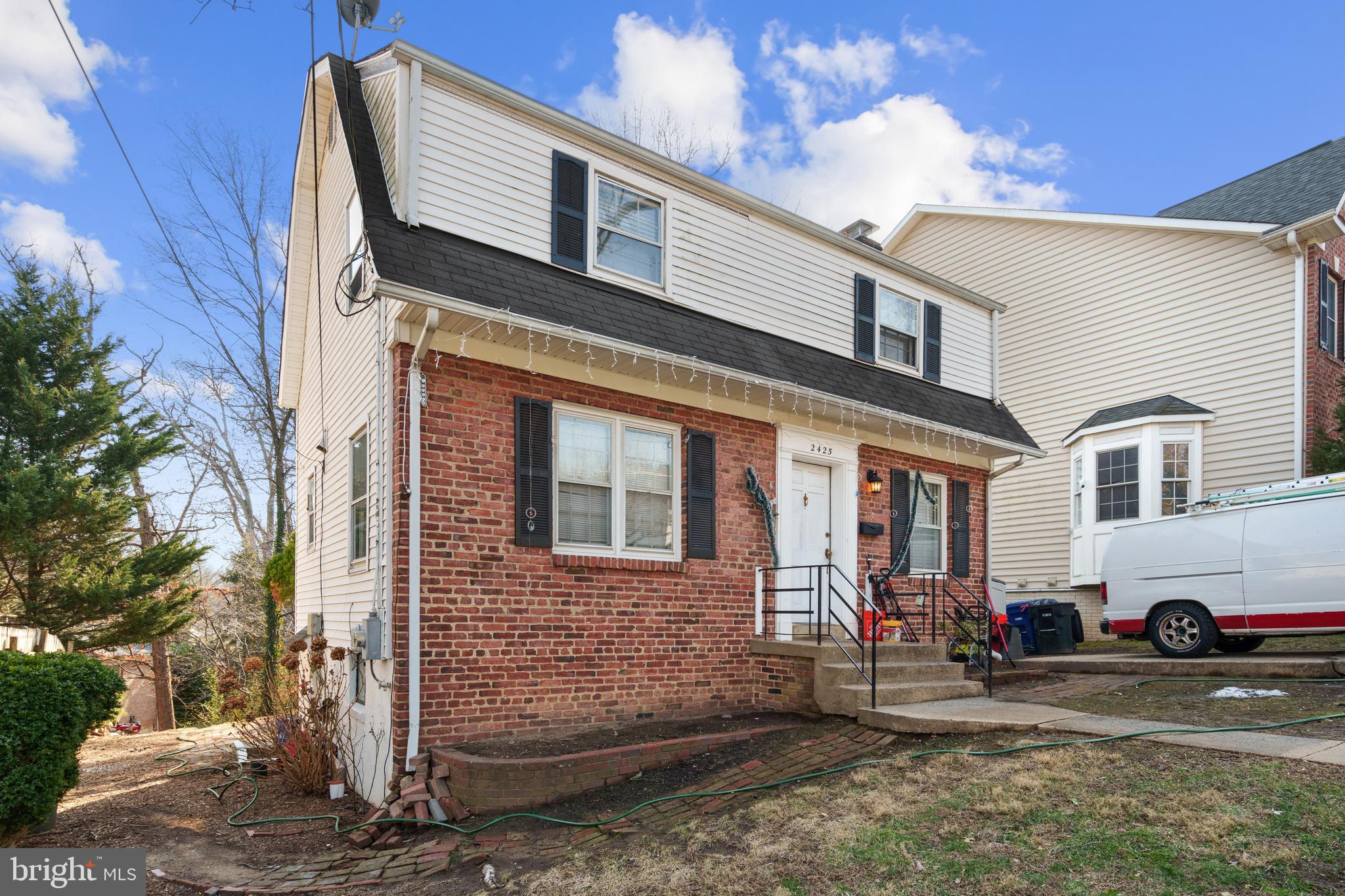 LORCOM GROVE - Residential