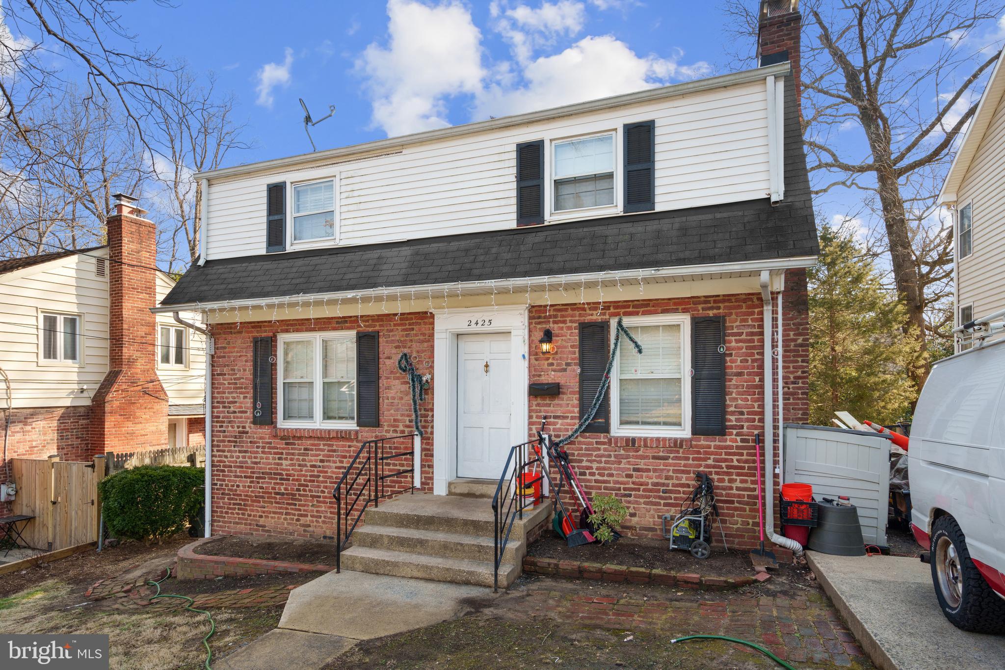 LORCOM GROVE - Residential