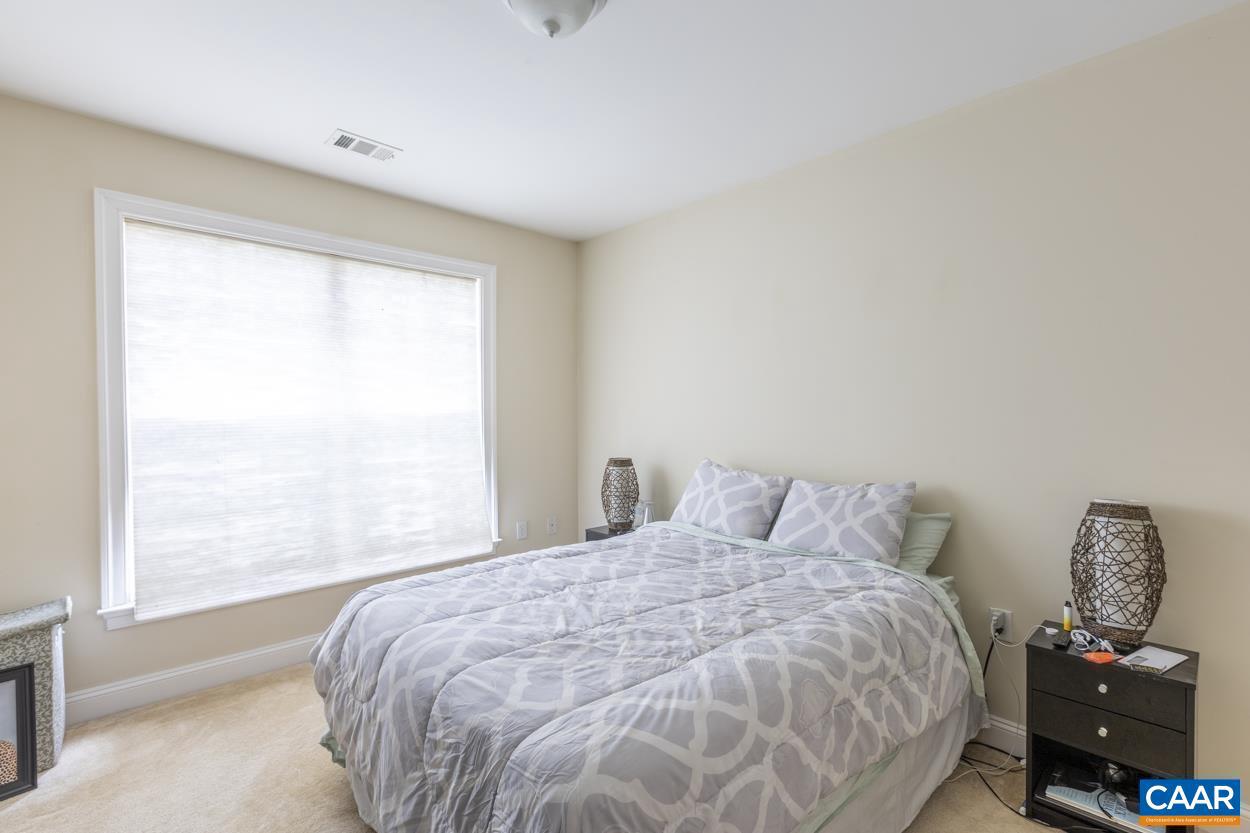 GLENWOOD STATION - Residential Lease