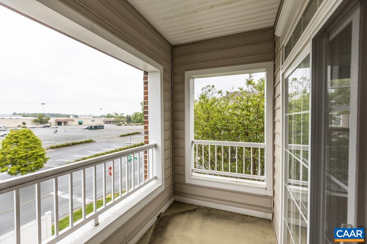 GLENWOOD STATION - Residential Lease