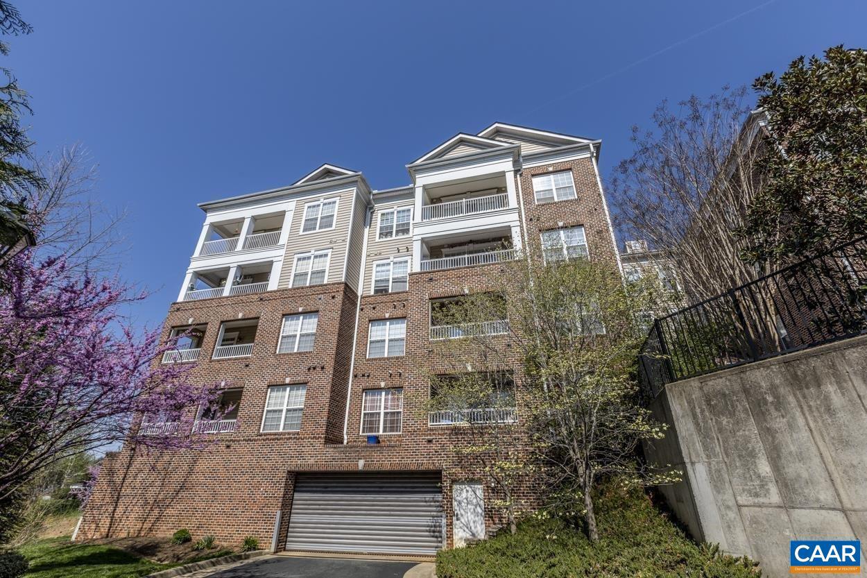 GLENWOOD STATION - Residential Lease