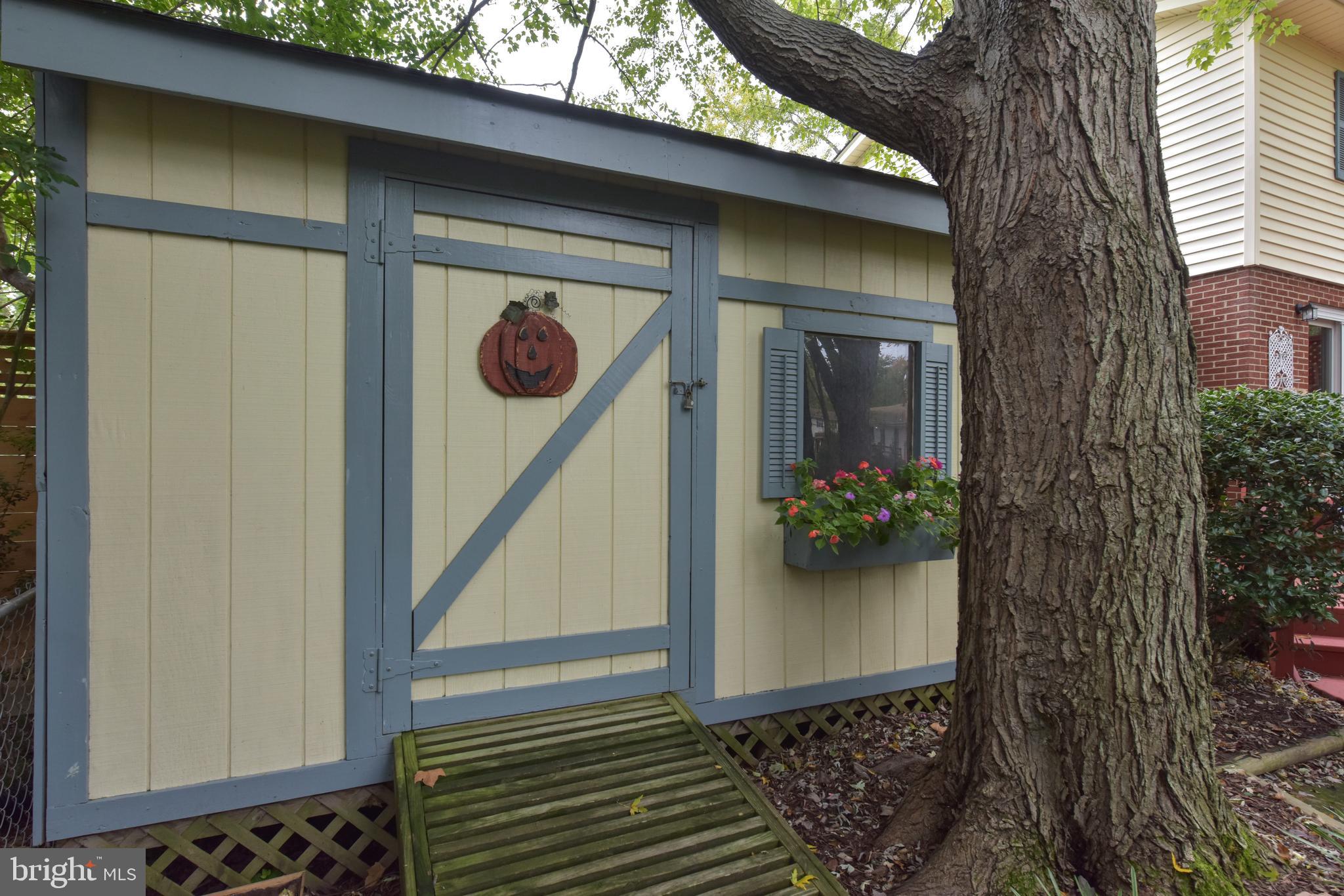 COLLINGWOOD ESTATES - Residential