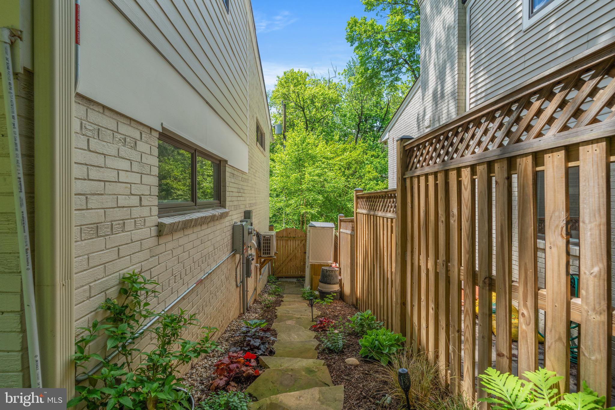 TIMBER BRANCH PARK - Residential Lease