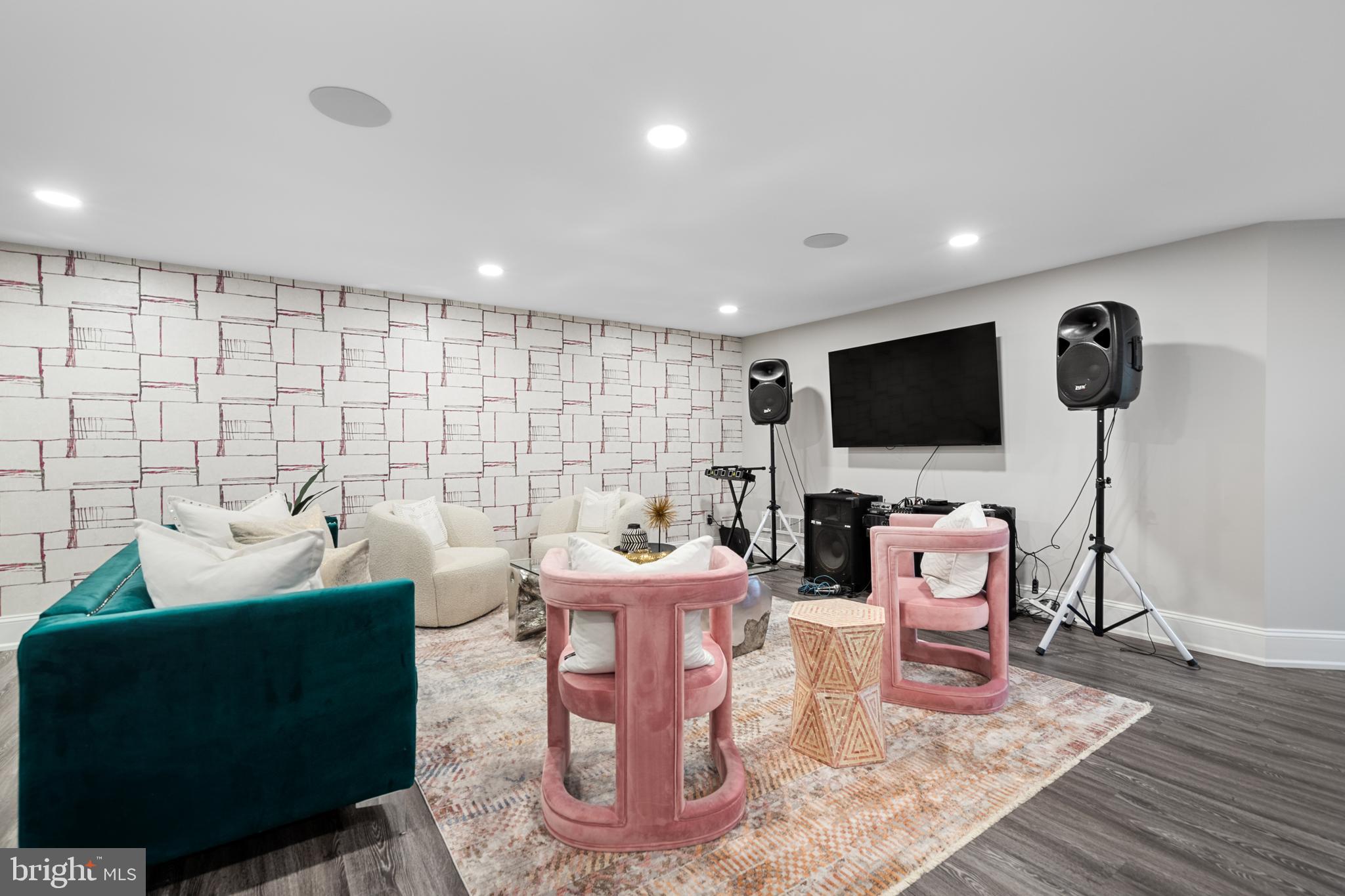 NORTHAMPTON PRSRVE - Residential