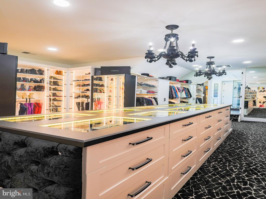 NORTHAMPTON PRSRVE - Residential