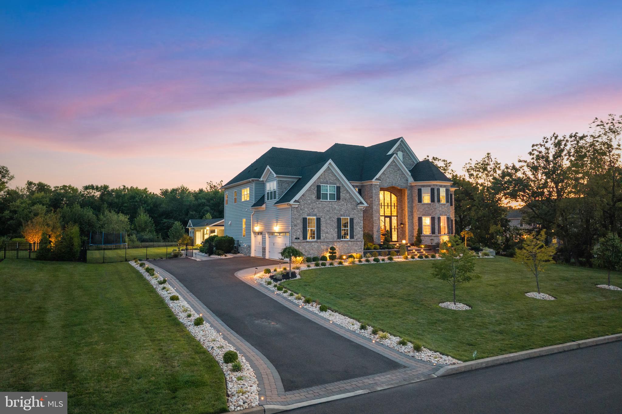 8 SHADY PINES DRIVE