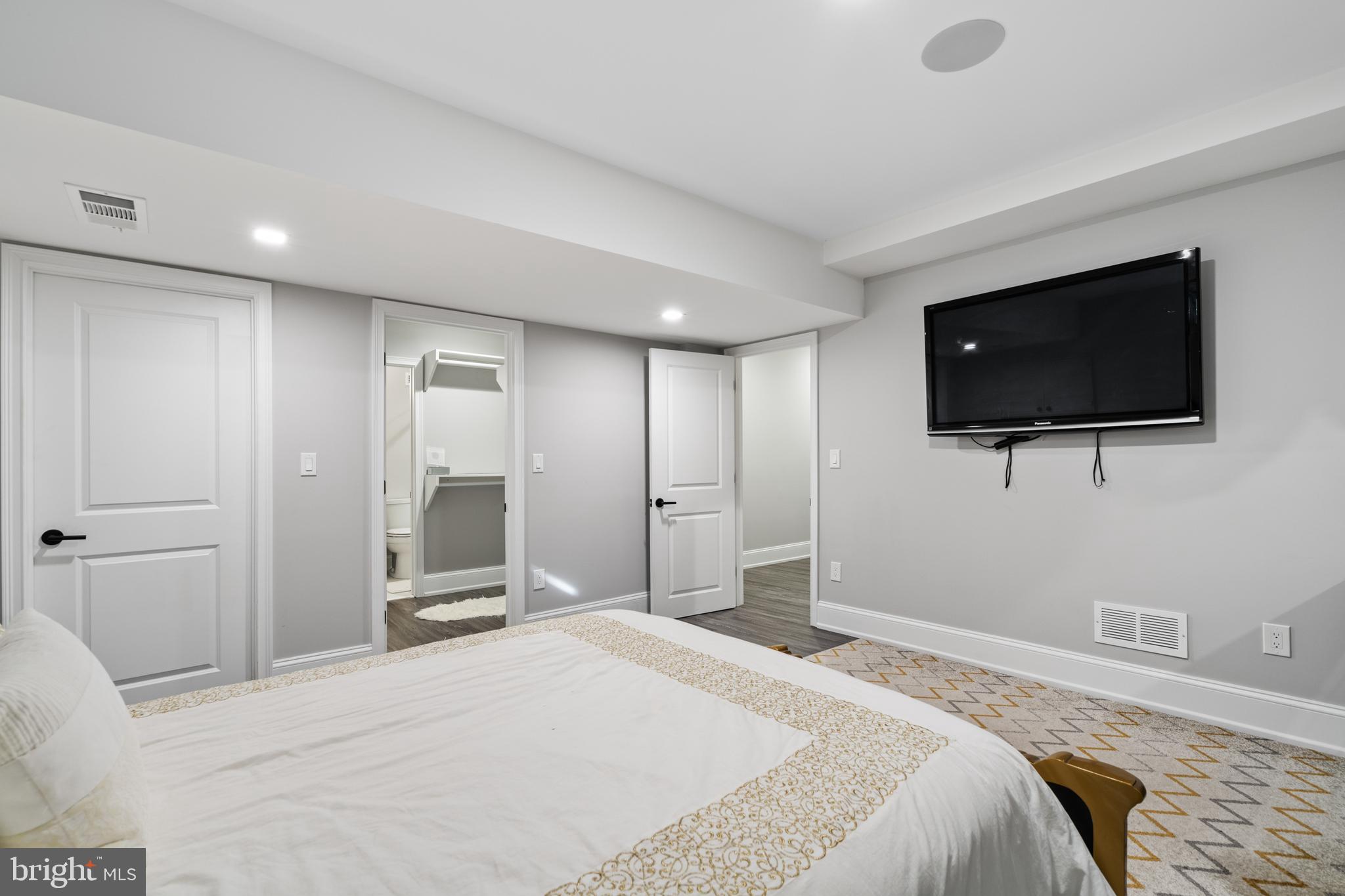 NORTHAMPTON PRSRVE - Residential