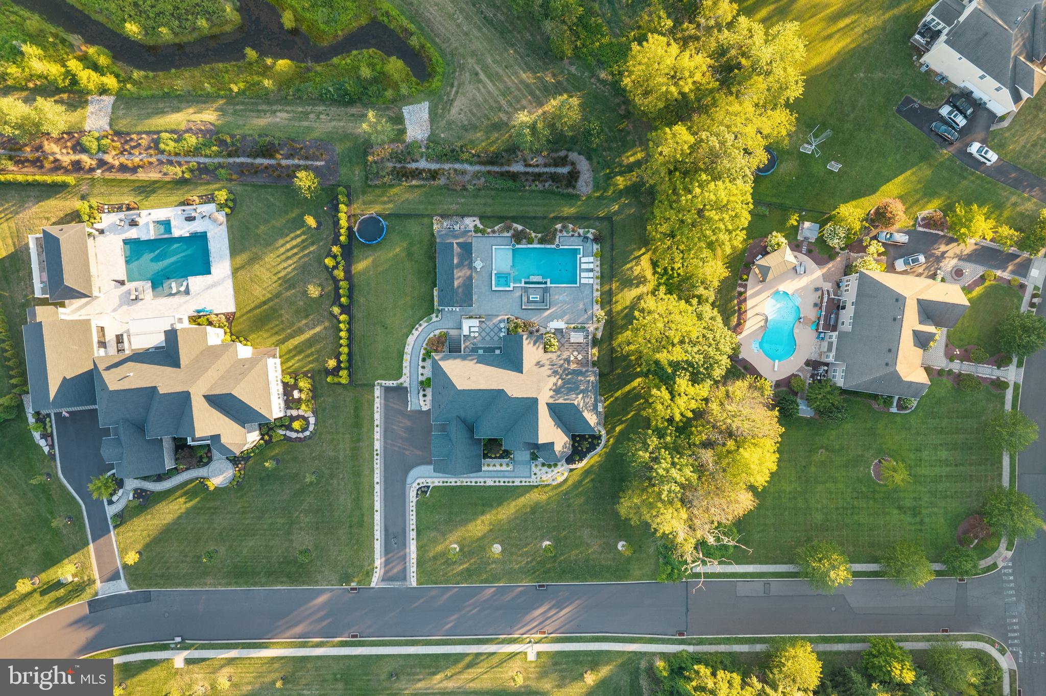8 SHADY PINES DRIVE