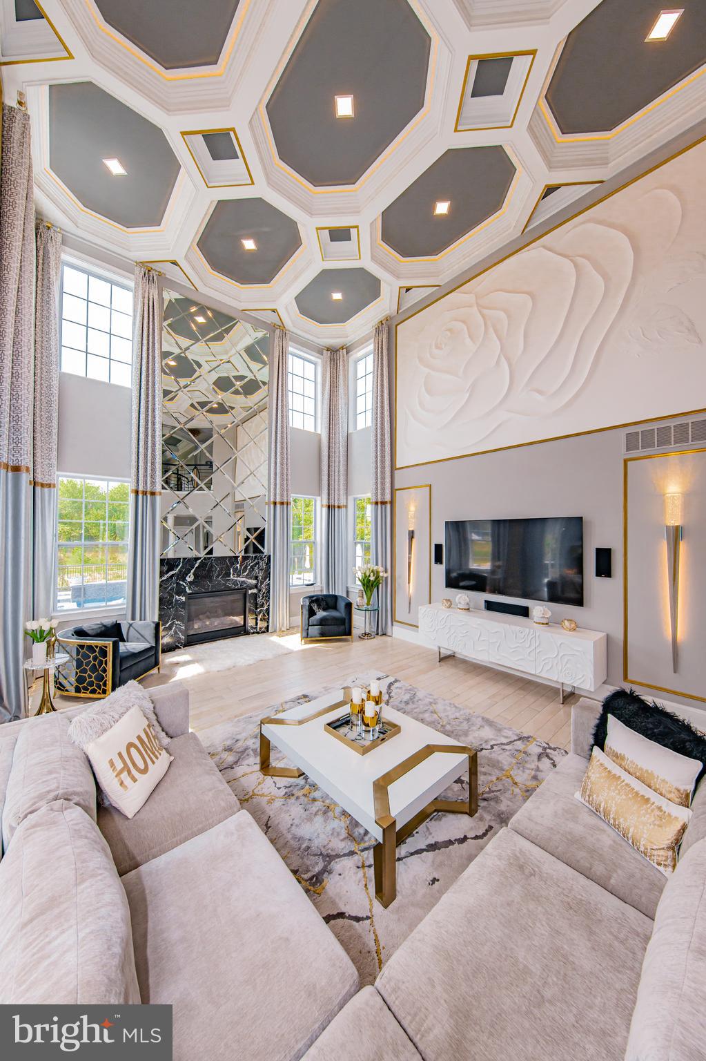 8 SHADY PINES DRIVE