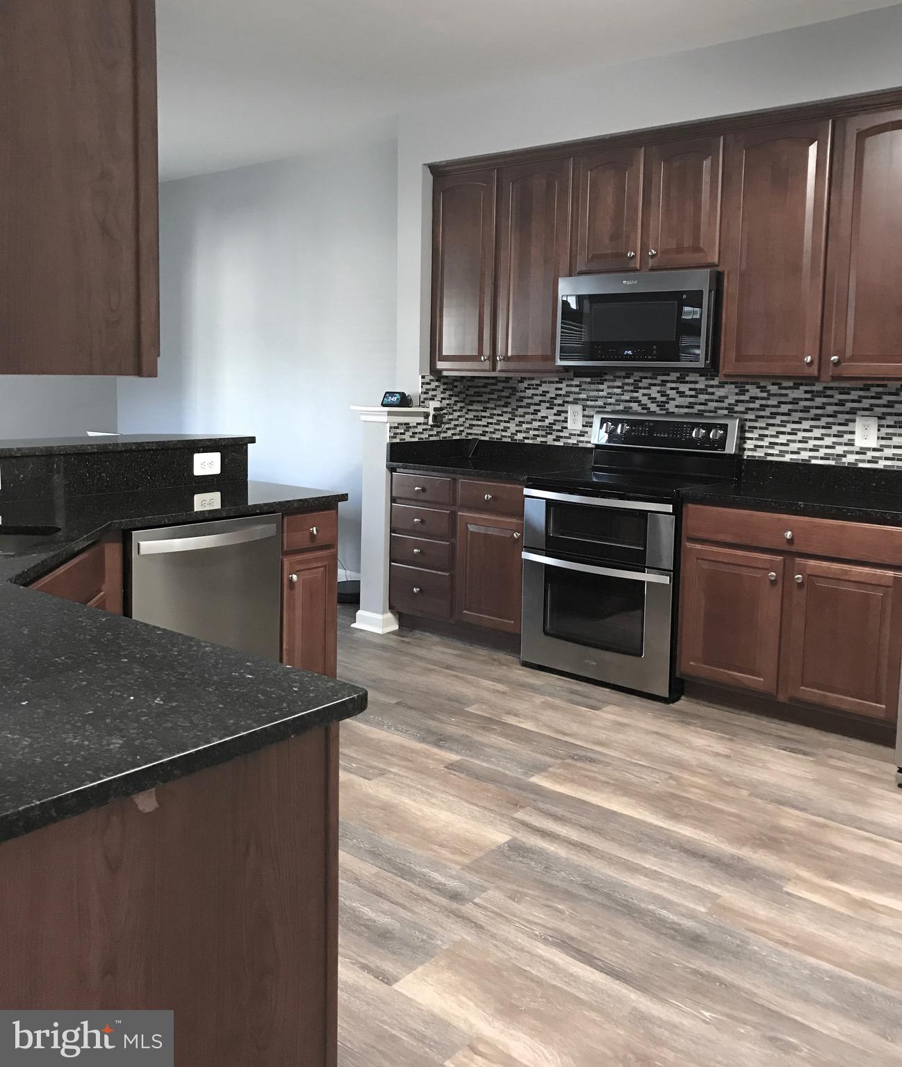 LAKELAND PLACE - Residential