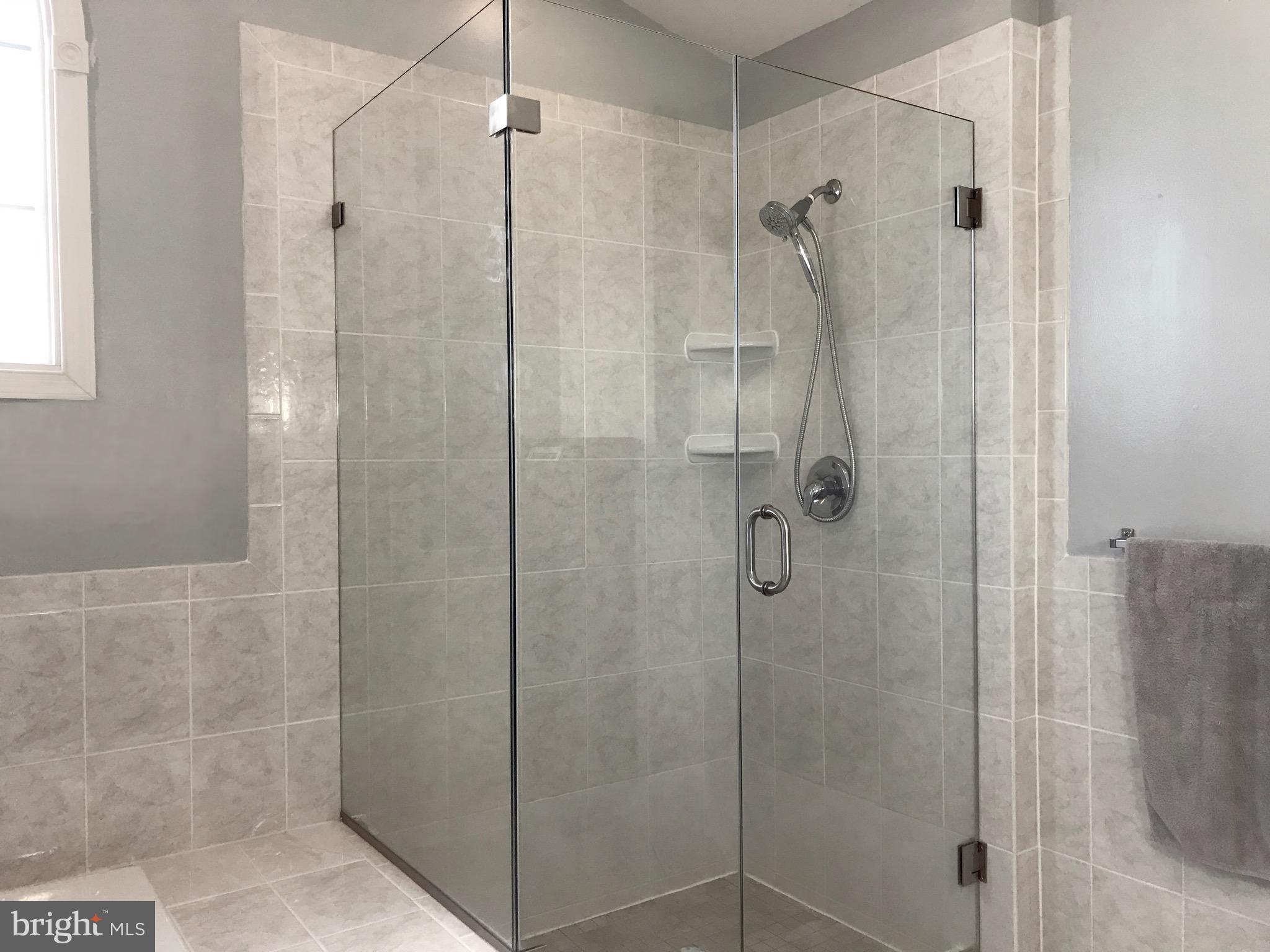 LAKELAND PLACE - Residential