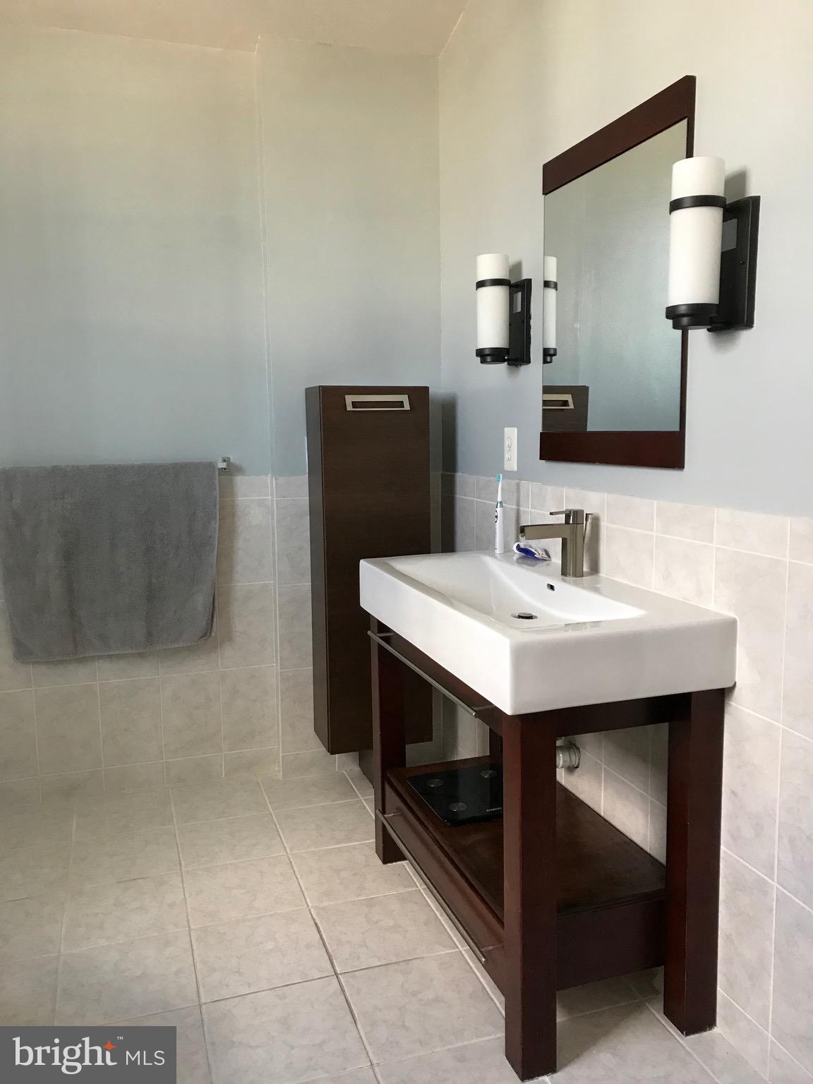 LAKELAND PLACE - Residential