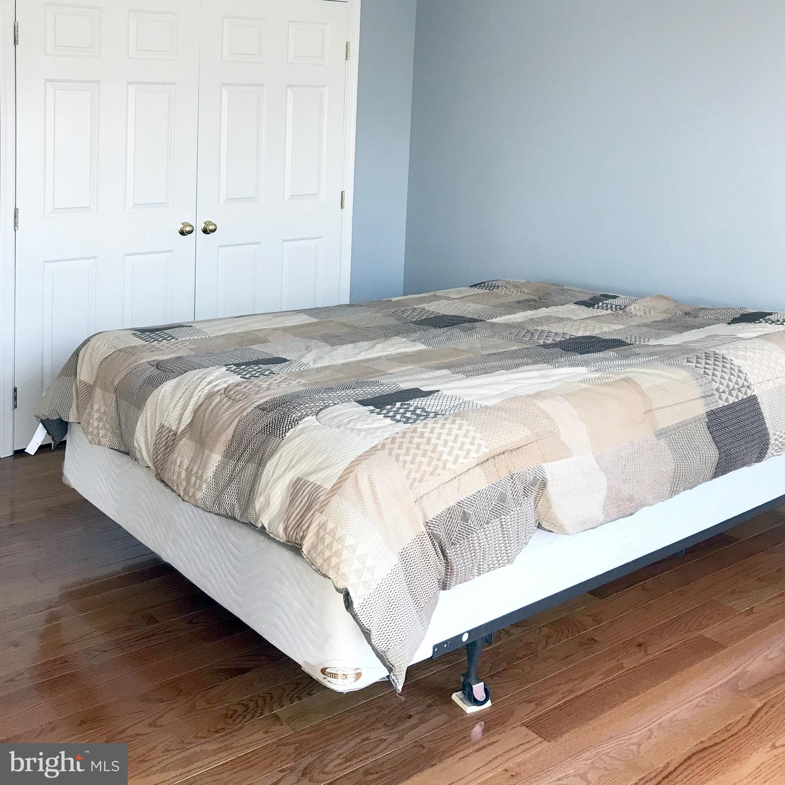 LAKELAND PLACE - Residential