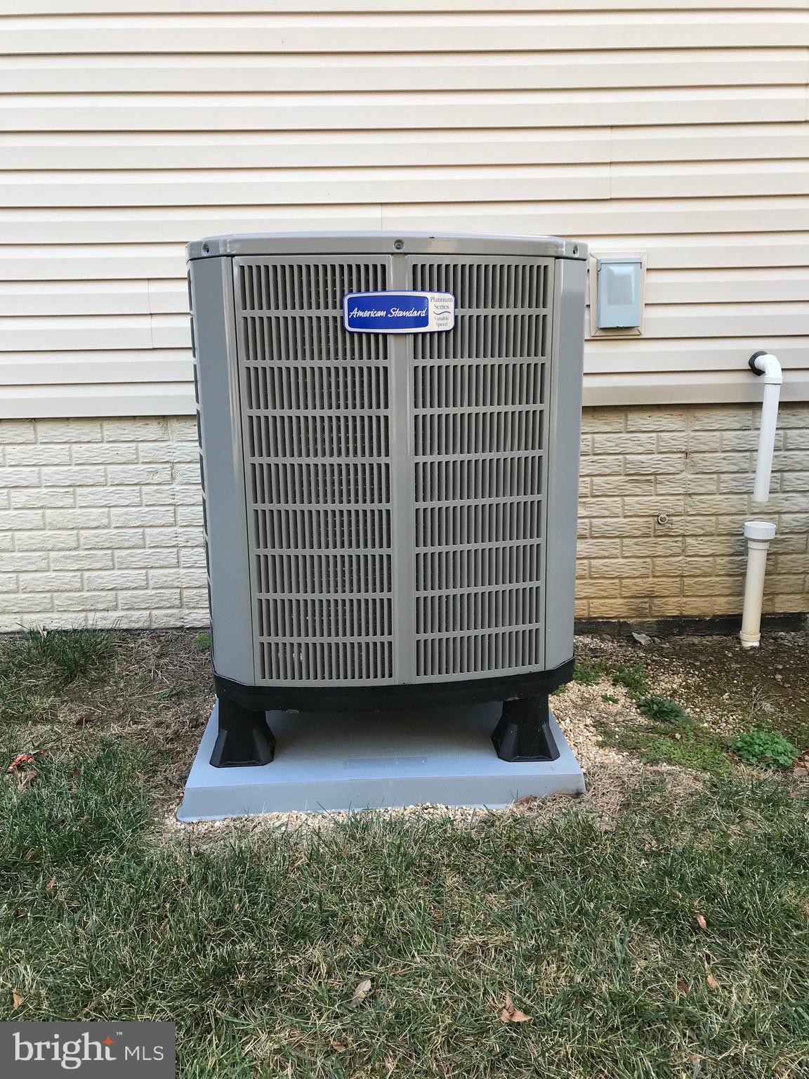 LAKELAND PLACE - Residential