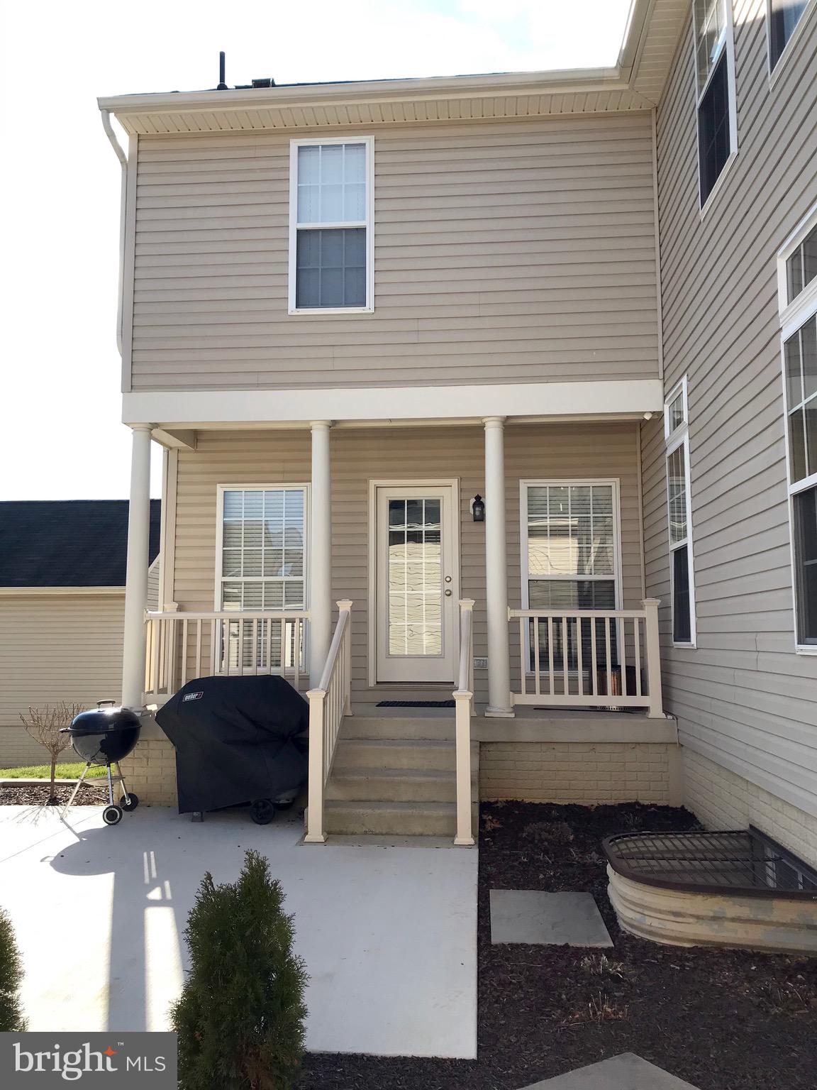 LAKELAND PLACE - Residential