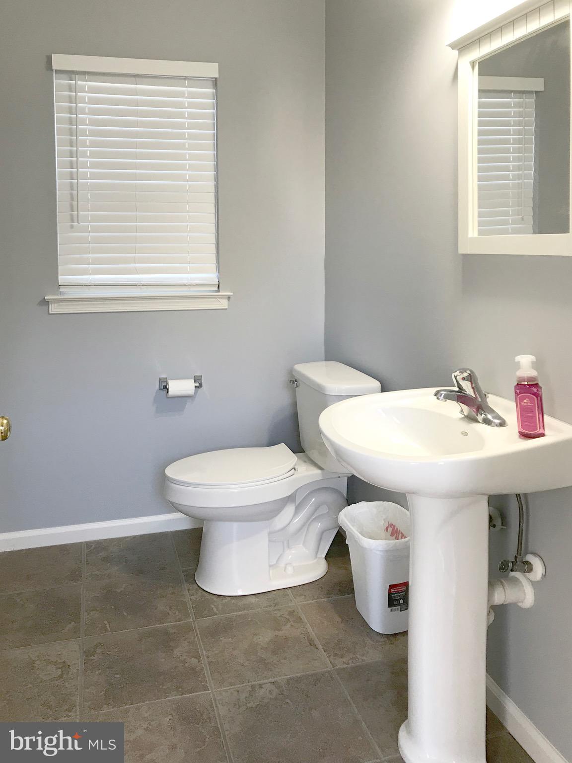 LAKELAND PLACE - Residential