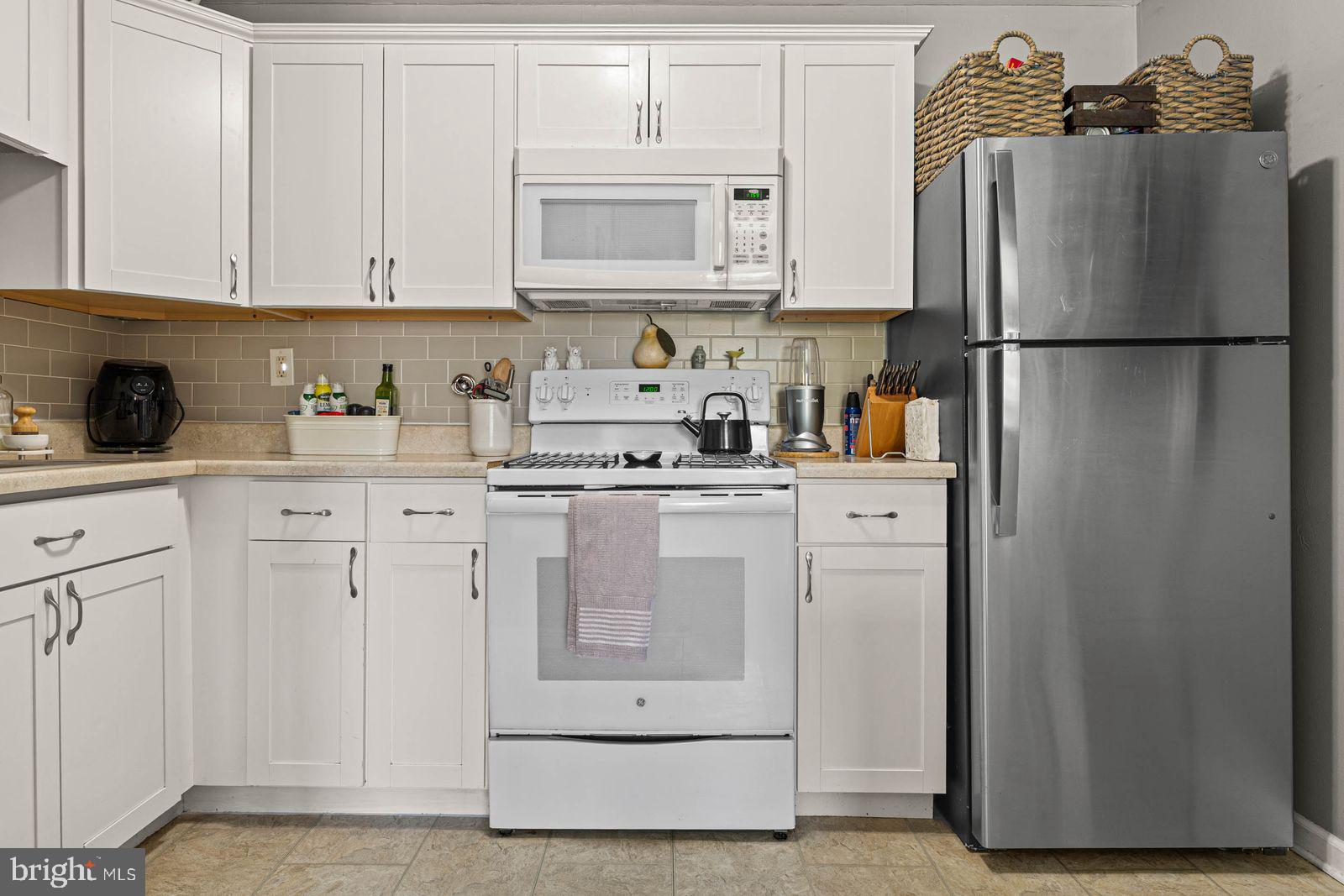 DANBURY VILLAGE - Residential