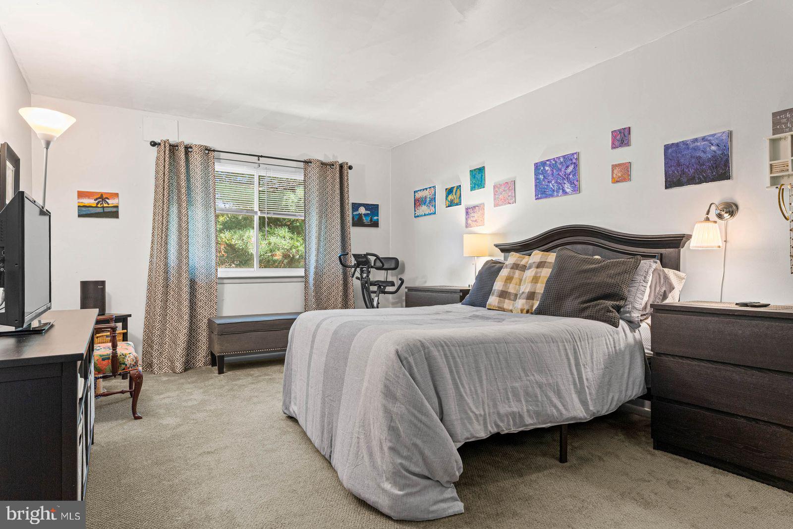 DANBURY VILLAGE - Residential