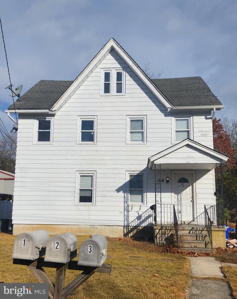 Homes For Rent - 108 E Pacific Avenue #1<br/> MINOTOLA, NJ 08341