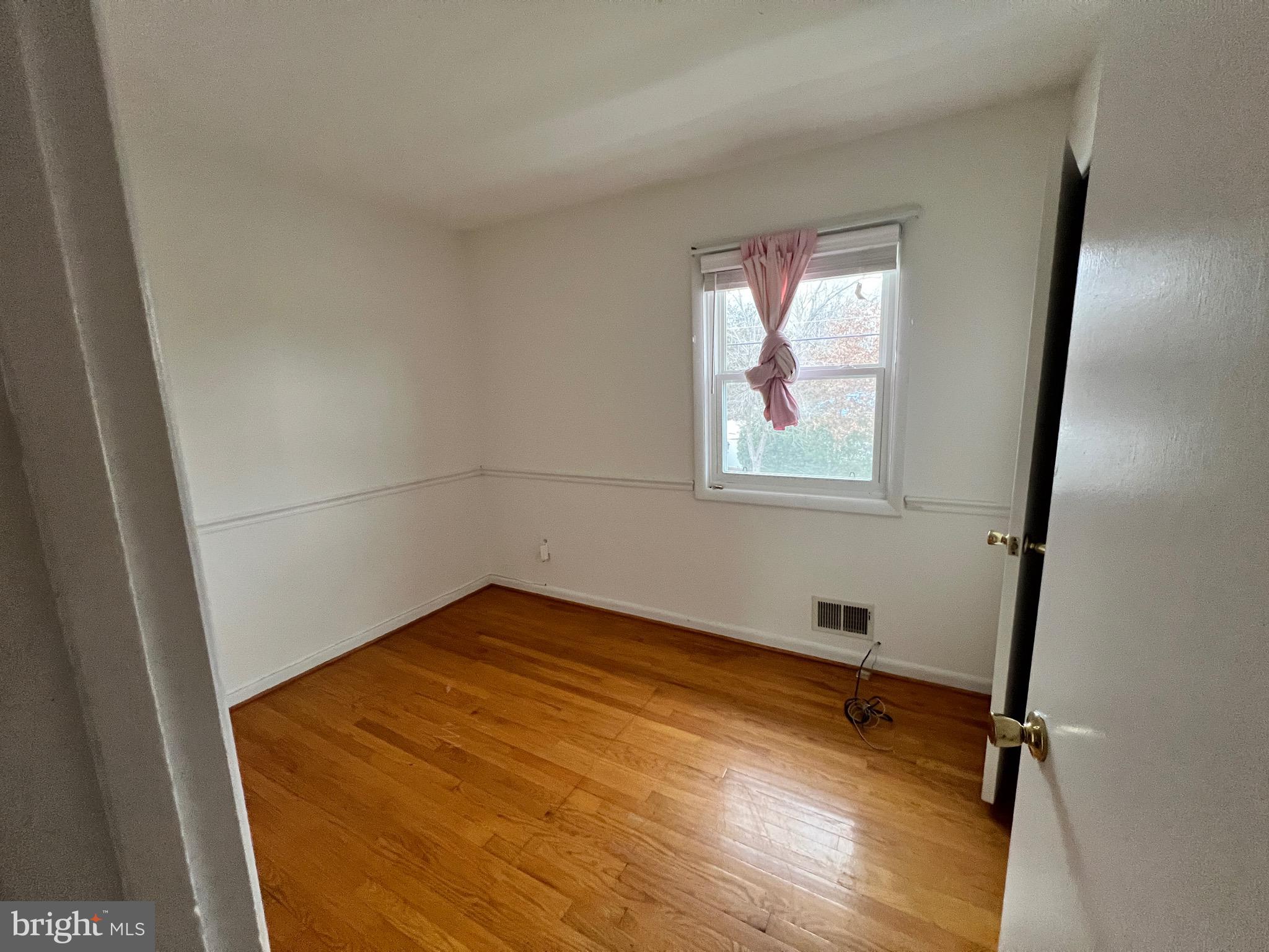 BROOKE MANOR - Residential Lease