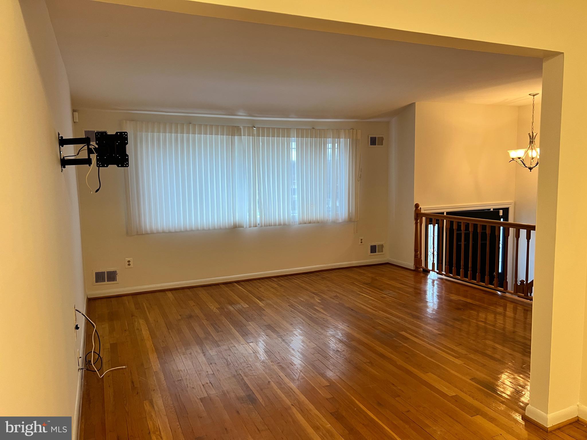 BROOKE MANOR - Residential Lease