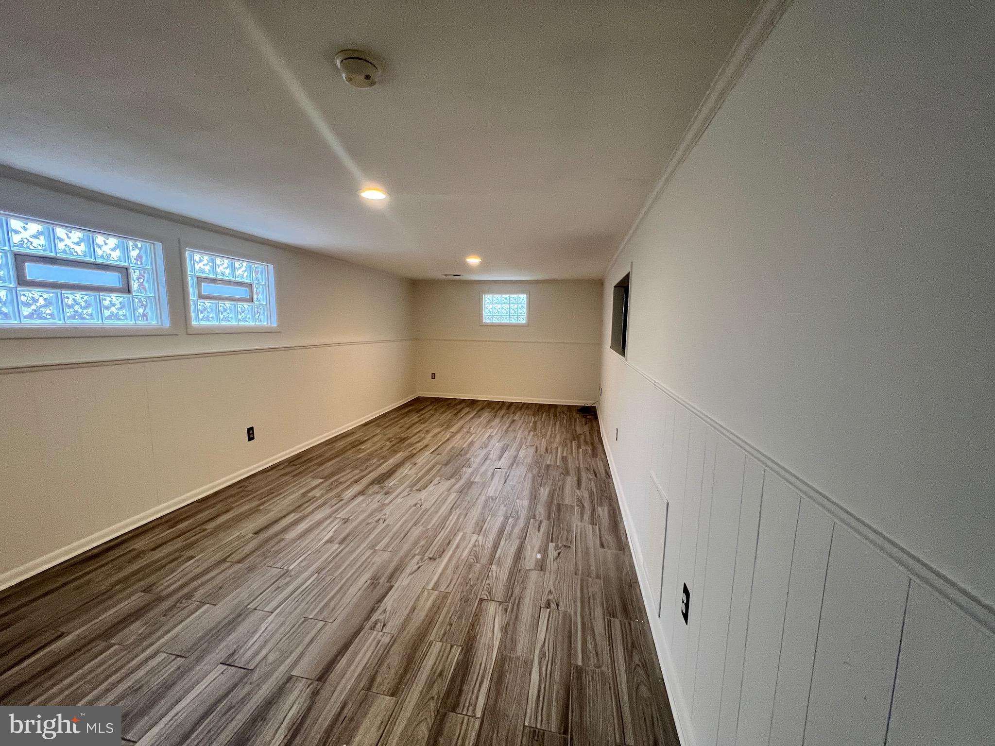 BROOKE MANOR - Residential Lease