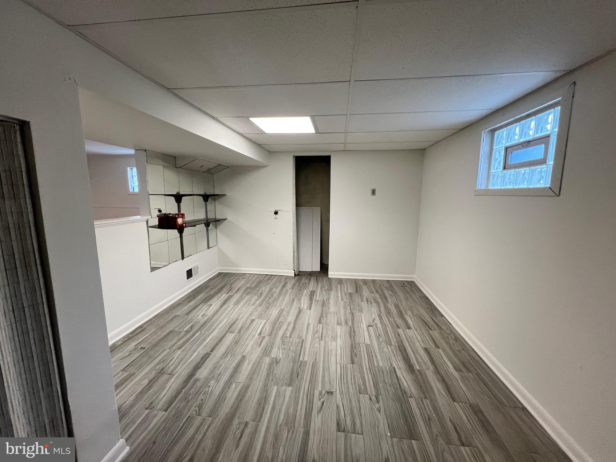 BROOKE MANOR - Residential Lease