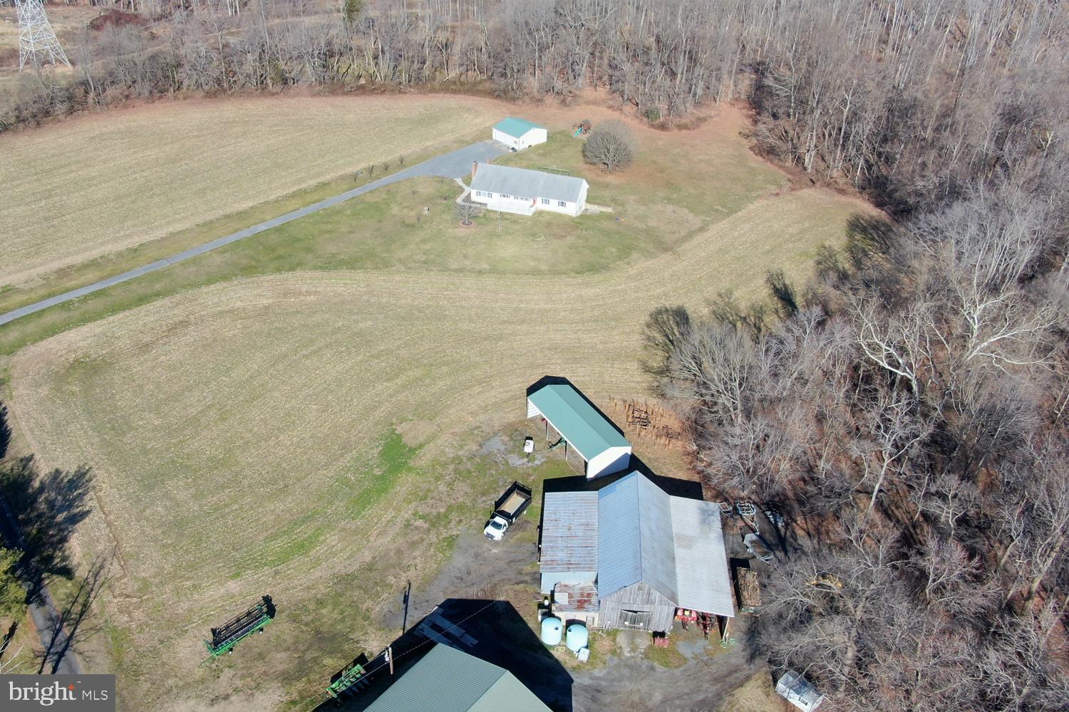 TRACYS LANDING - Farm