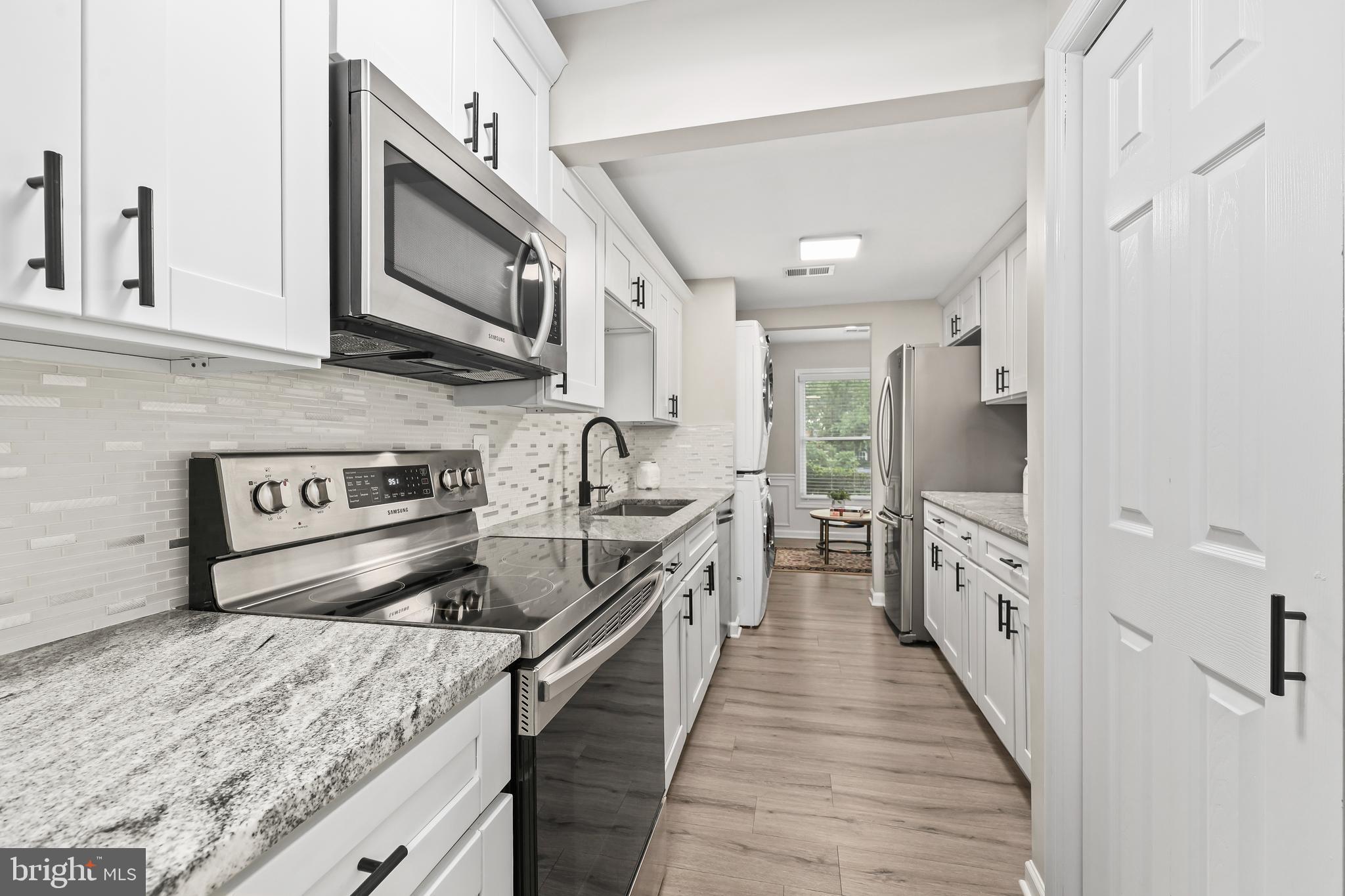 6426 SILVER RIDGE CIRCLE