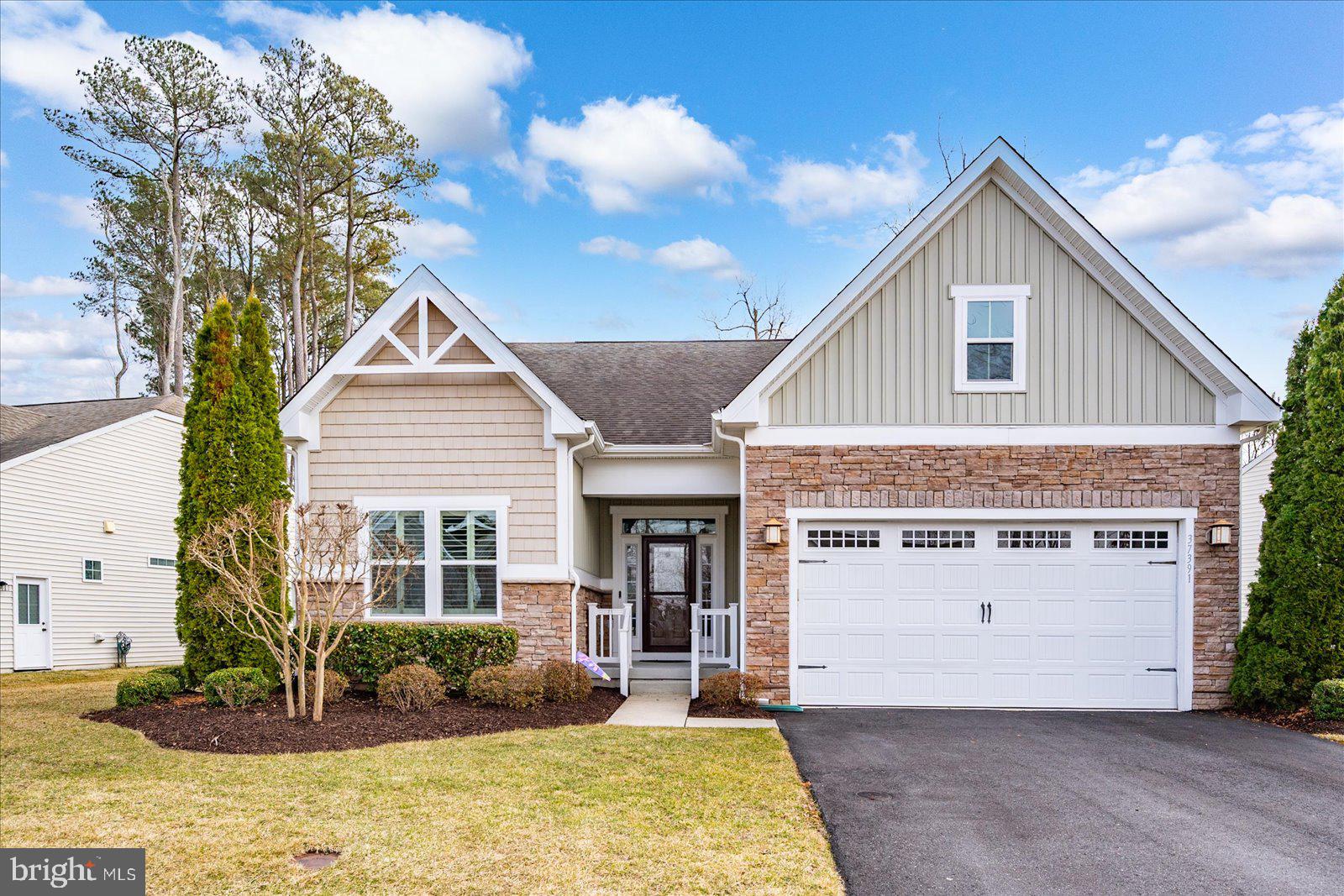 37391 WOODS RUN CIRCLE