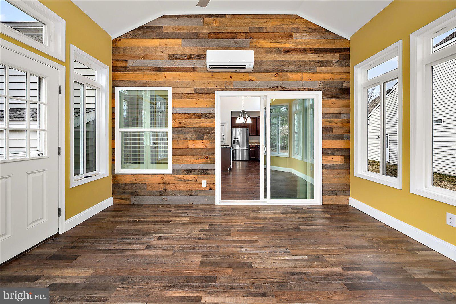 WATERS RUN - Residential