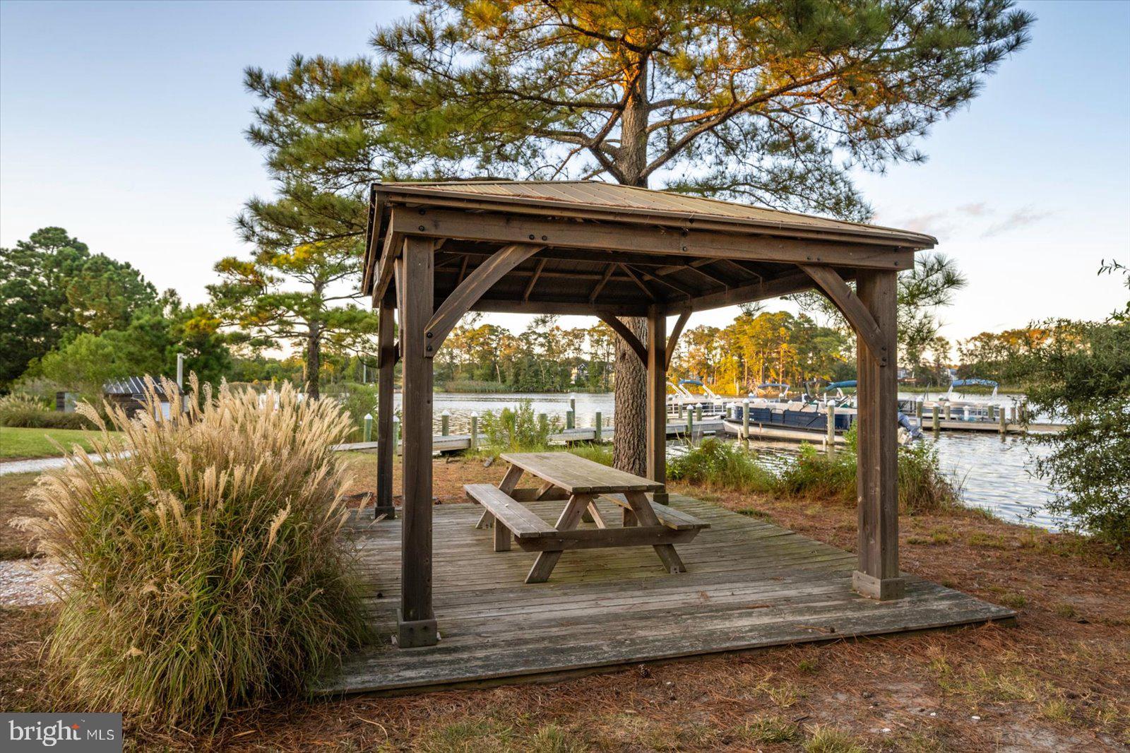 WATERS RUN - Residential