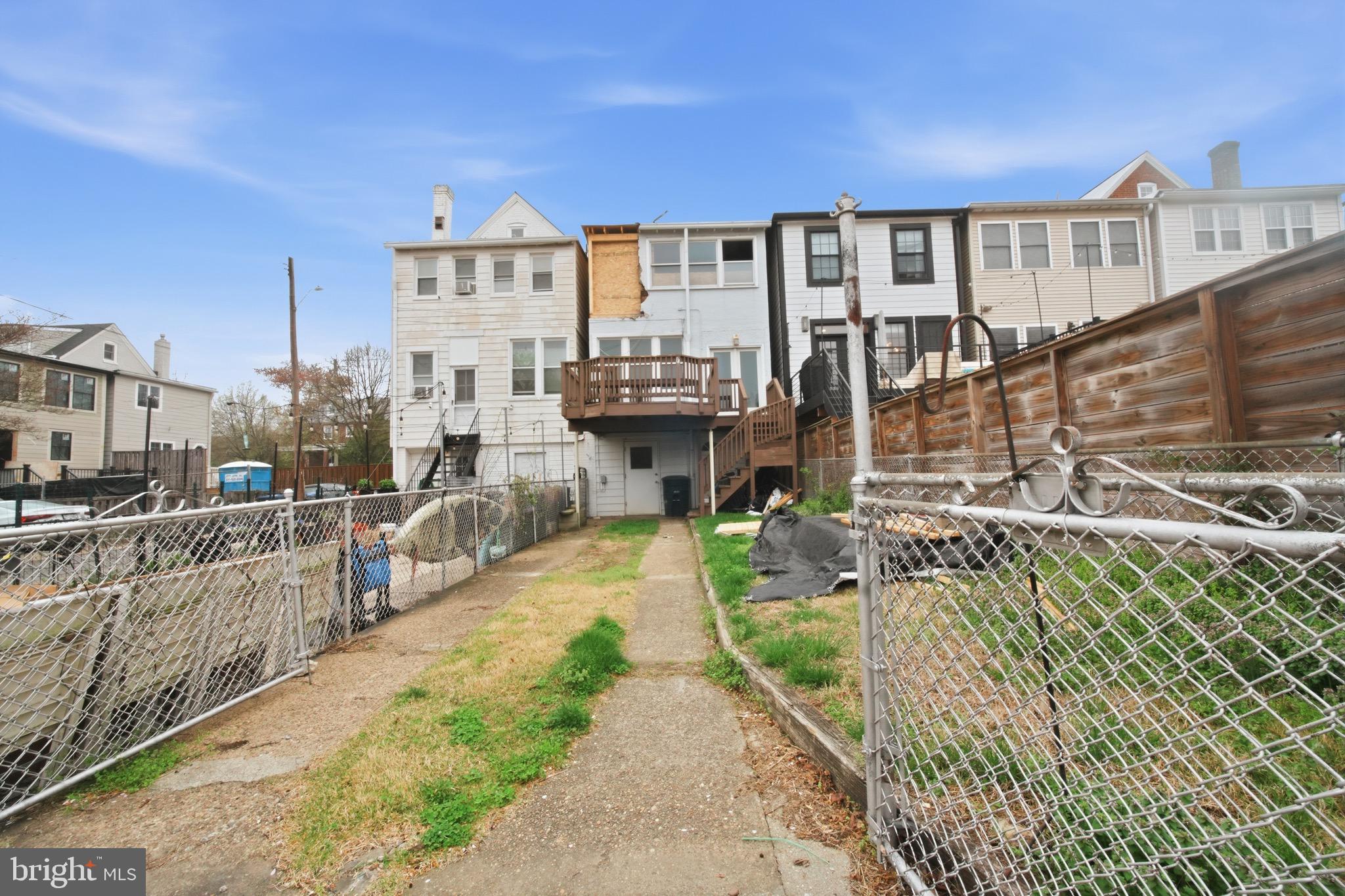 GLOVER PARK - Residential