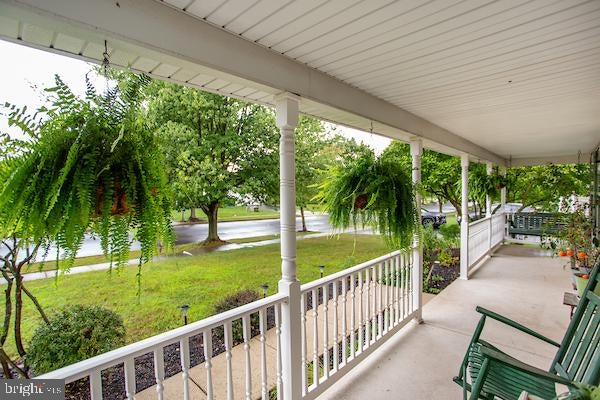 27 WINTERBERRY DRIVE