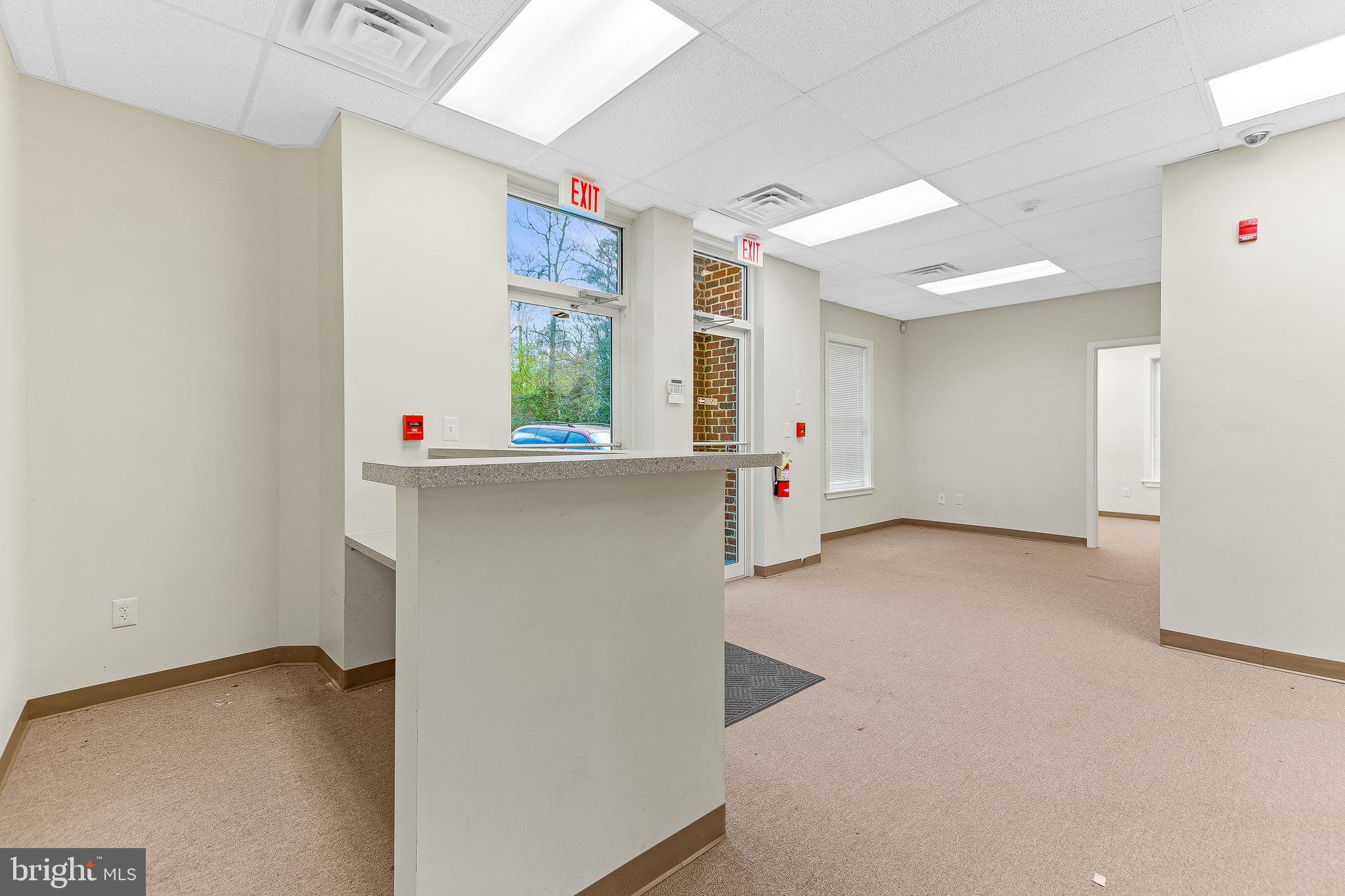 GREENLAND GARDENS - Commercial Lease