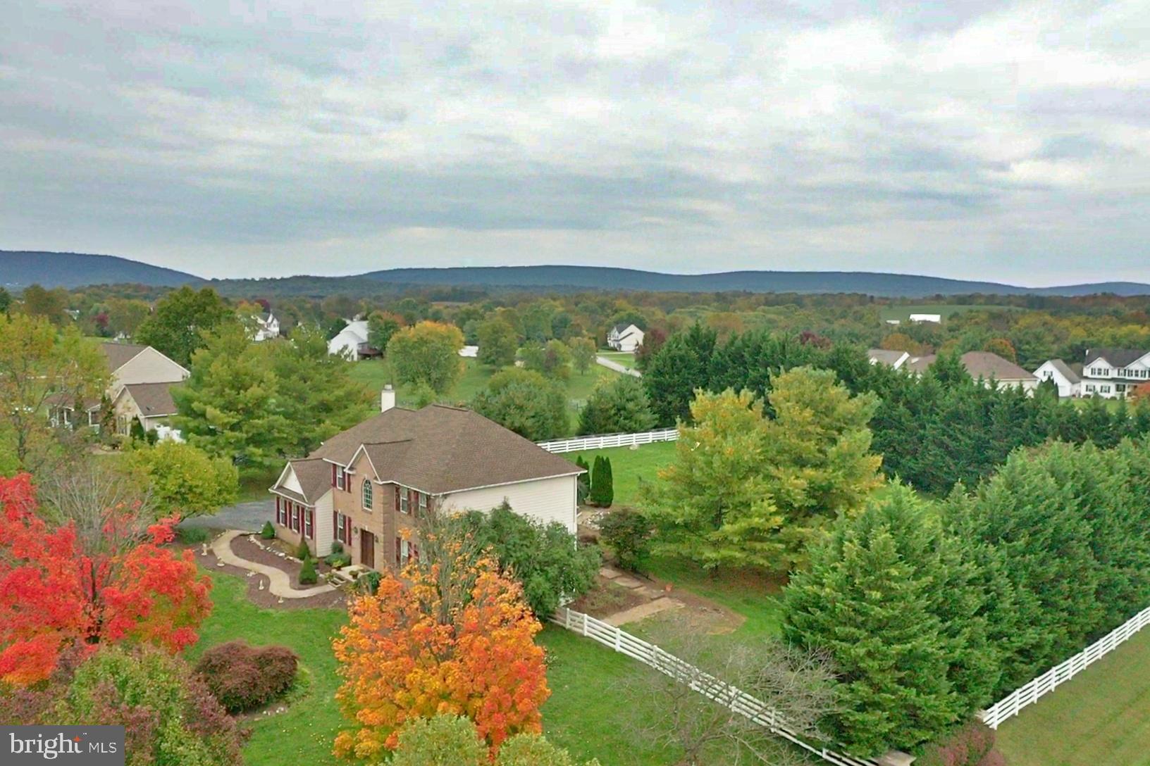 MEADOW BROOK - Residential