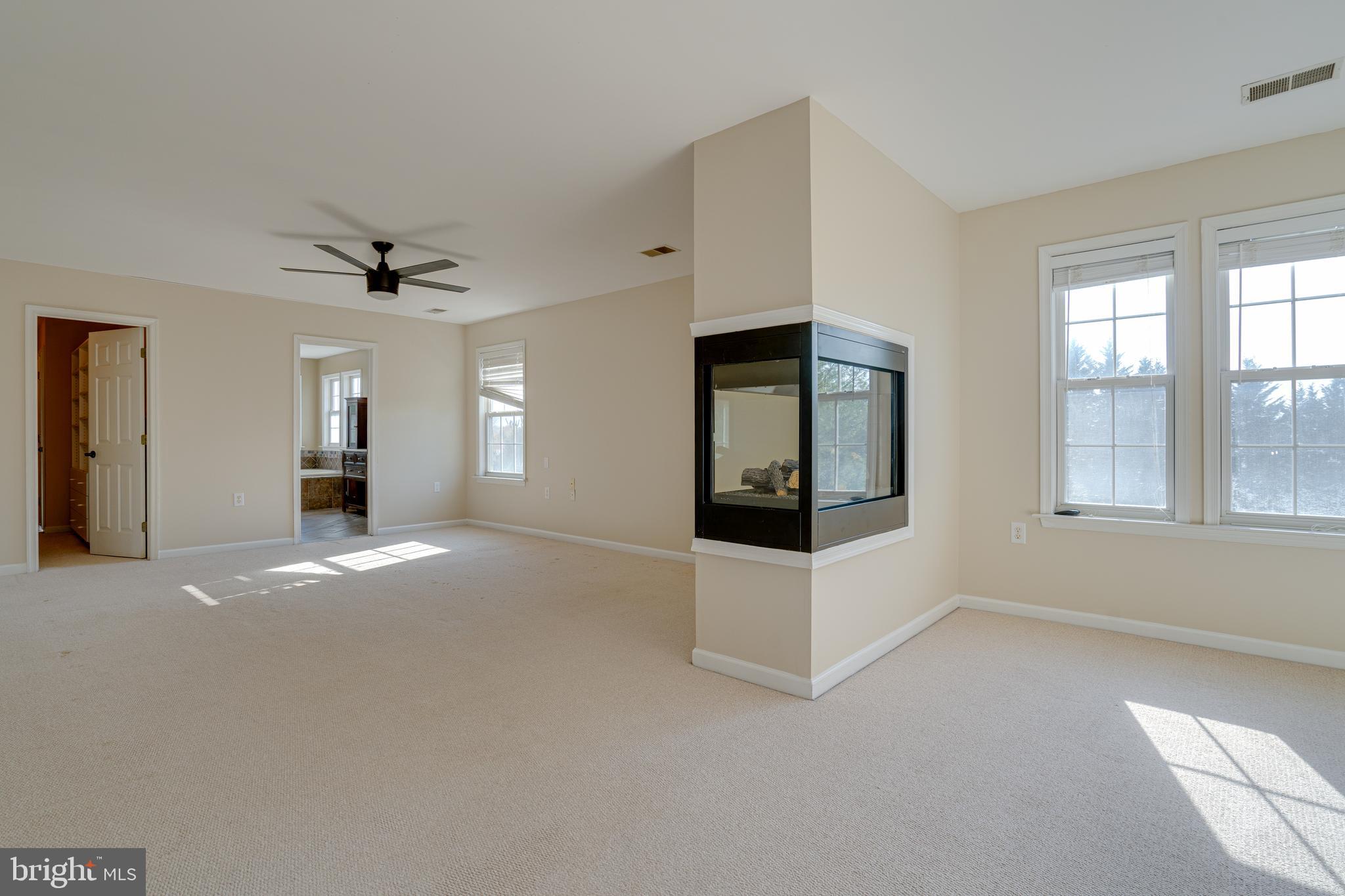 MEADOW BROOK - Residential